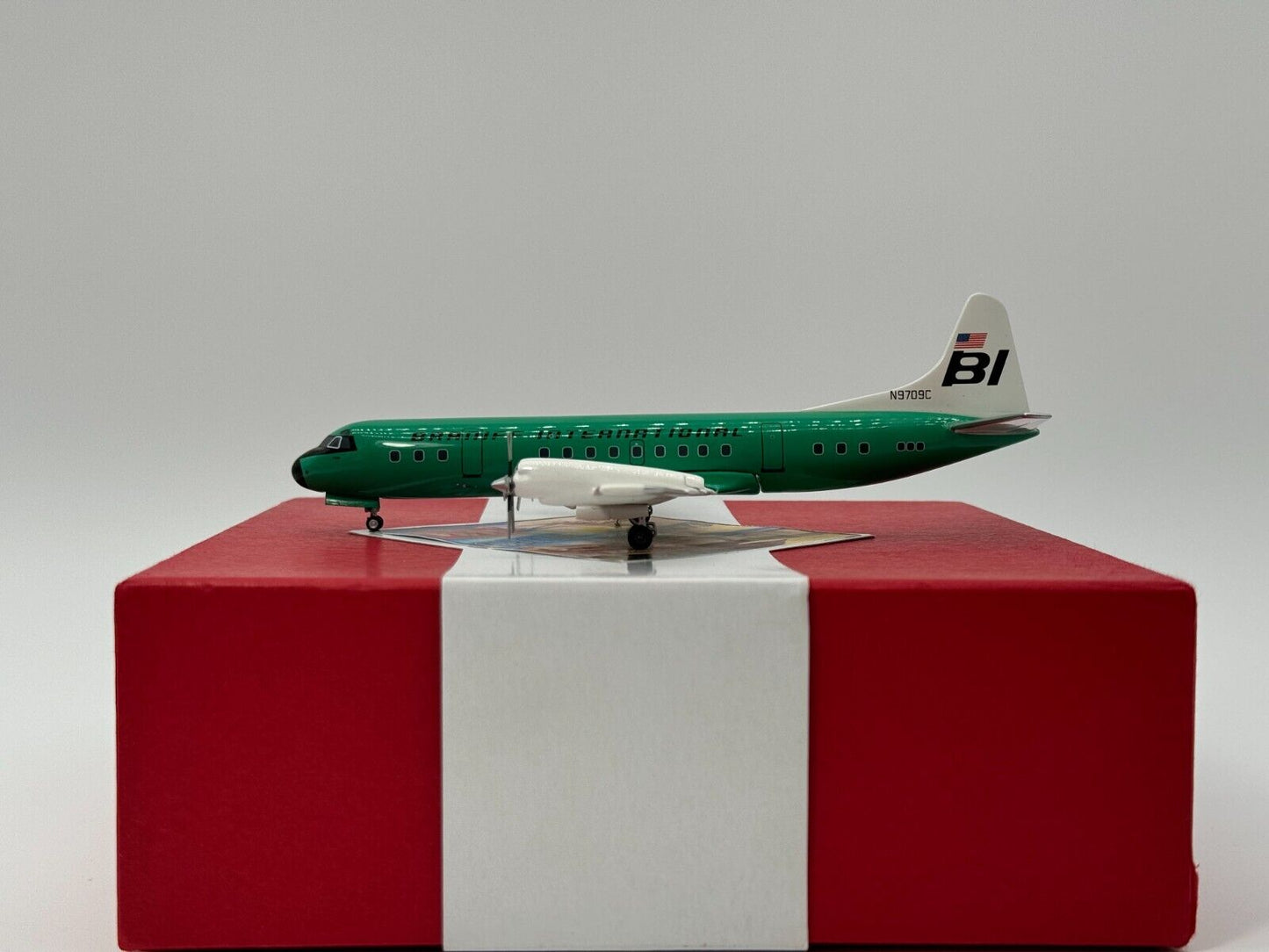 Western Models 1:200 Braniff Lockheed L-188 N9709C Jellybean Green CA9M4
