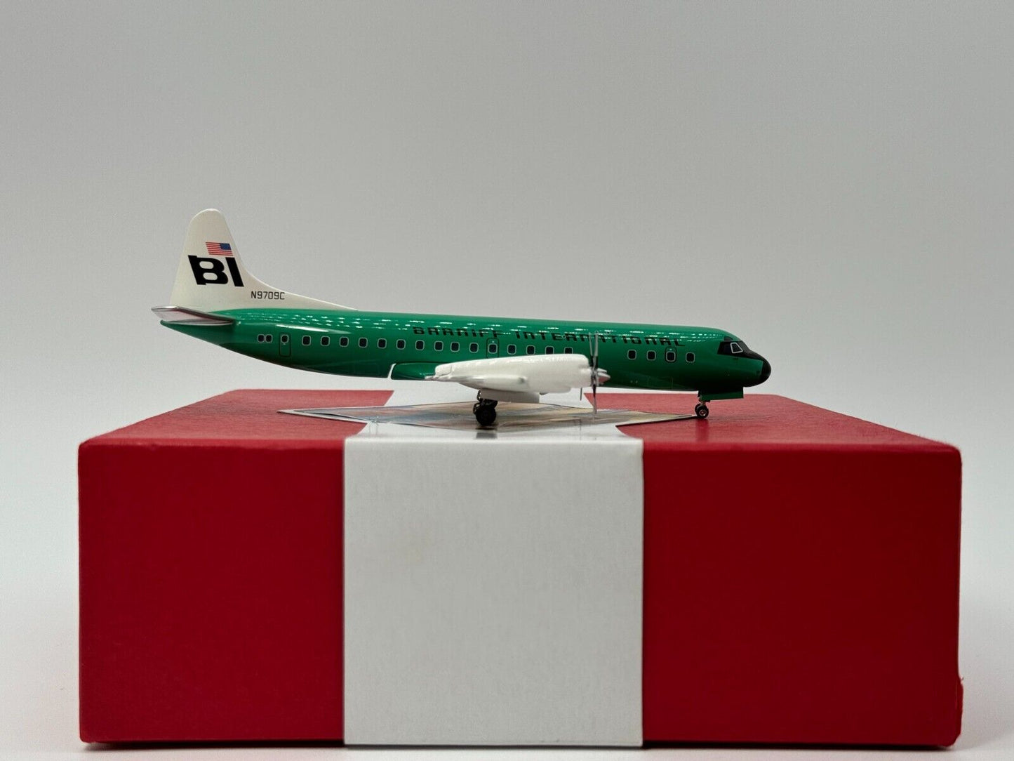 Western Models 1:200 Braniff Lockheed L-188 N9709C Jellybean Green CA9M4