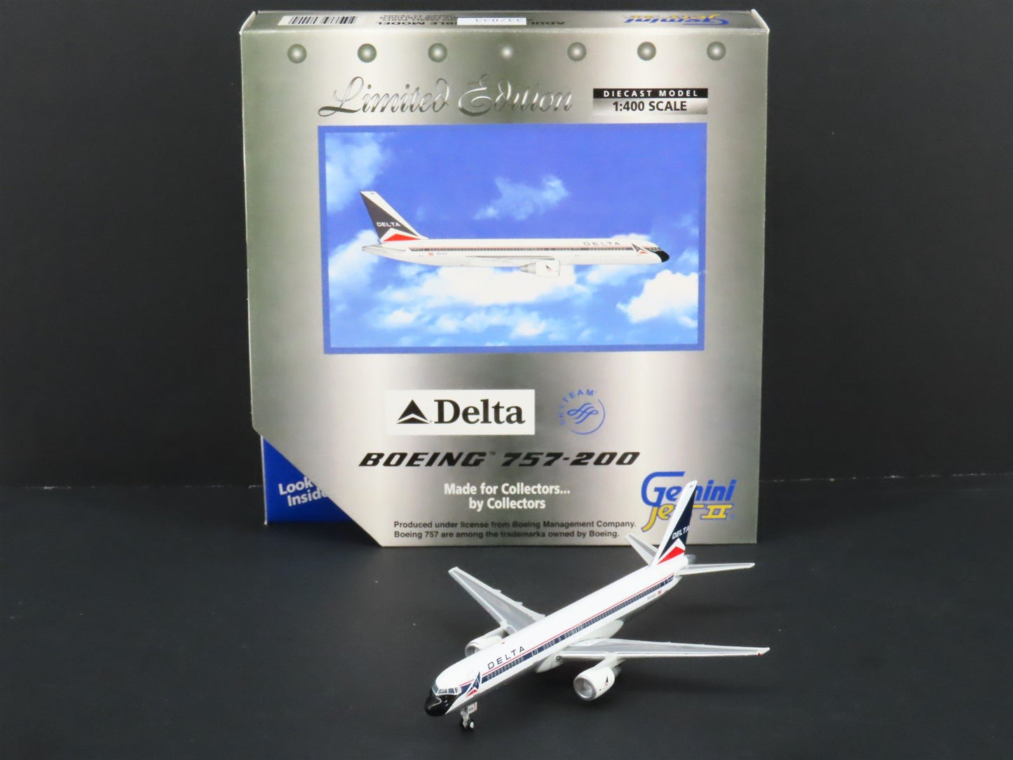 Gemini Jets 1:400 Delta Air Lines Boeing 757-200 N606DL Widget GJDAL540