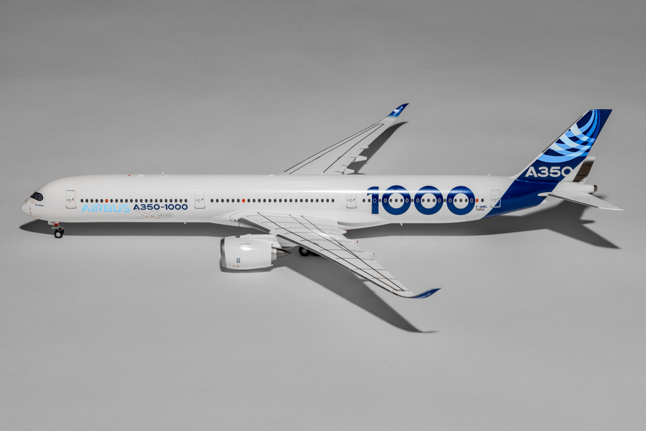 Herpa 1:200 House Colors Airbus A350-1000 F-WMIL Plastic 559171