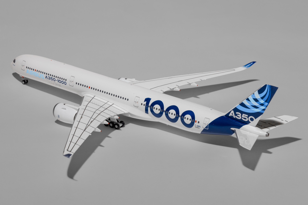 Herpa 1:200 House Colors Airbus A350-1000 F-WMIL Plastic 559171