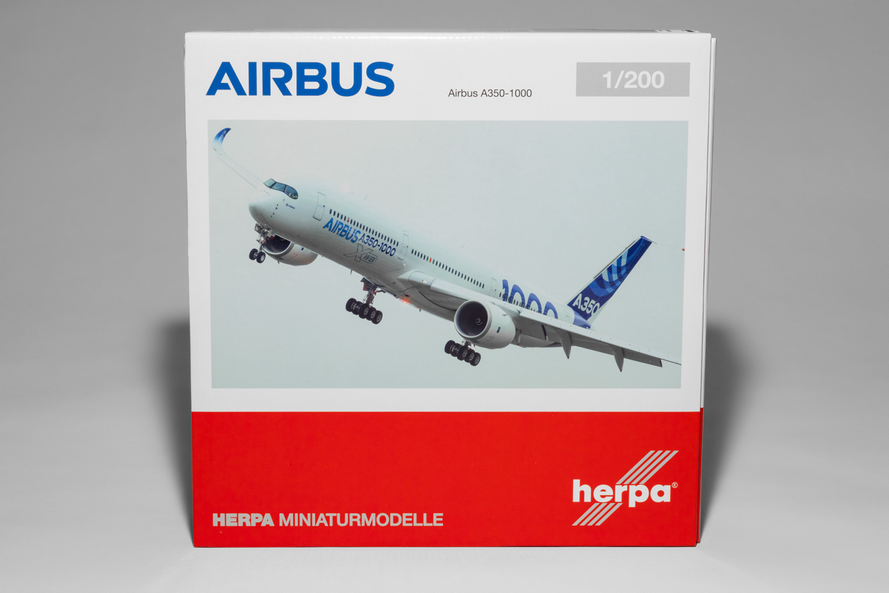 Herpa 1:200 House Colors Airbus A350-1000 F-WMIL Plastic 559171