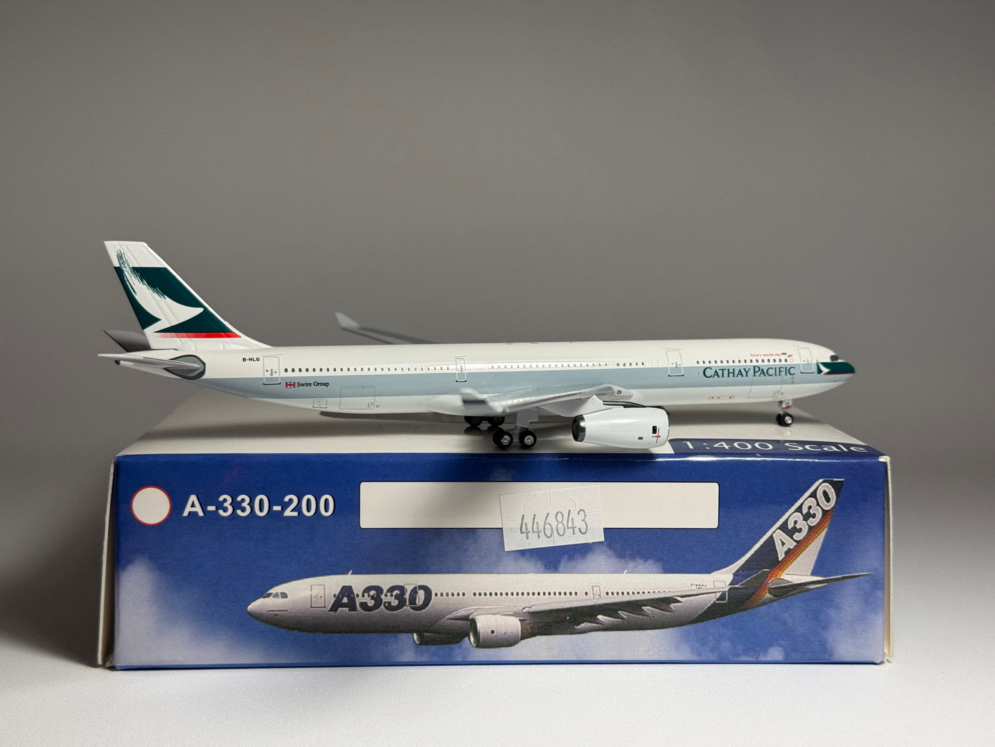 Aeroclassics 1:400 Cathay Pacific Airbus A330-300 B-HLG ACBHLG