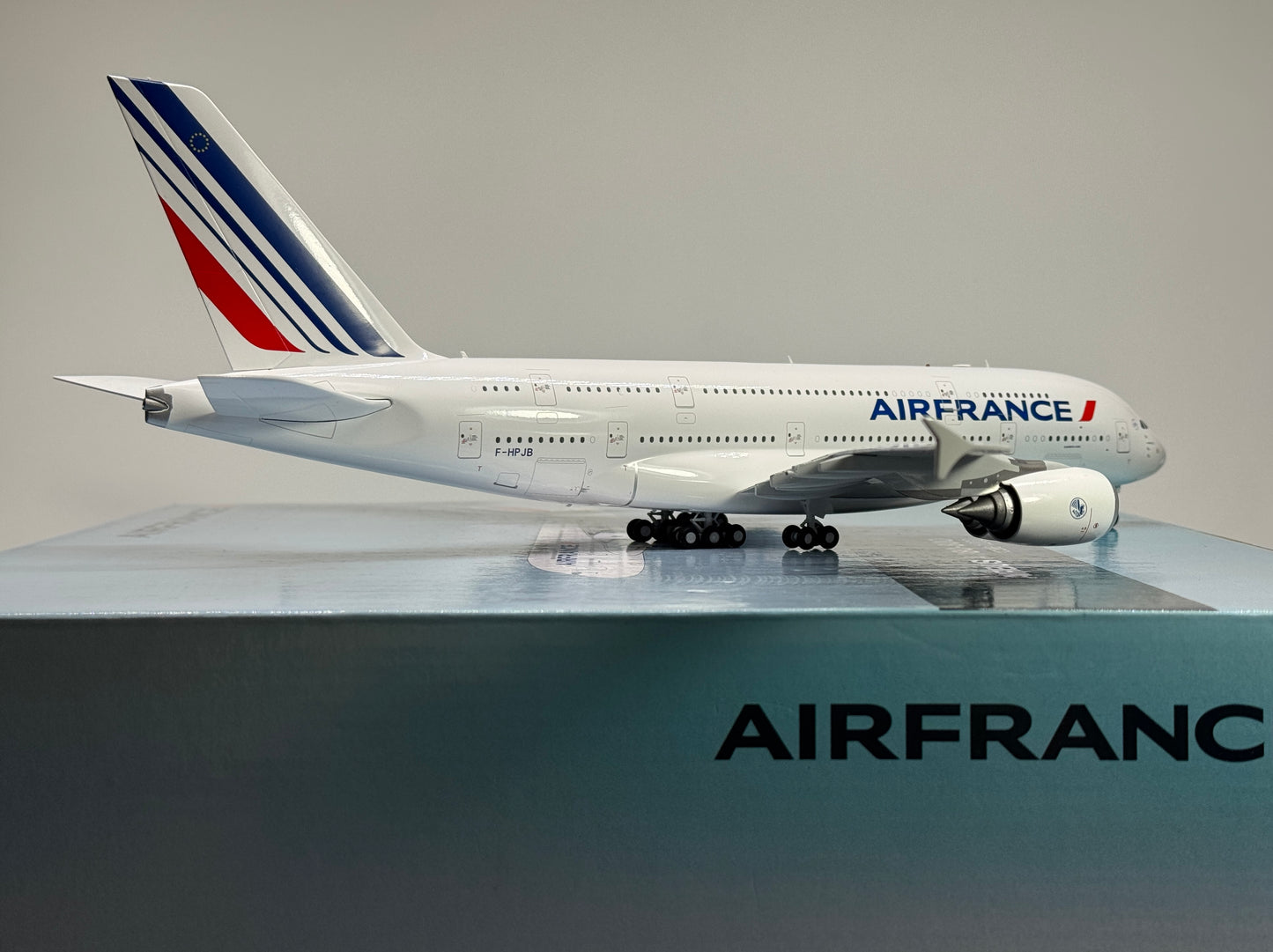 Gemini Jets 1:200 Air France Airbus A380-800 F-HPJB G2AFR781 New Colors w/stand