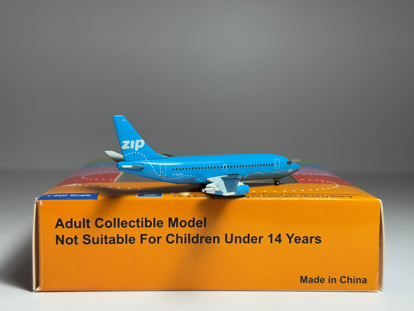 Aeroclassics 1:400 ZIP Air Boeing 737-200 C-GJCP blue scheme ACCGJCP