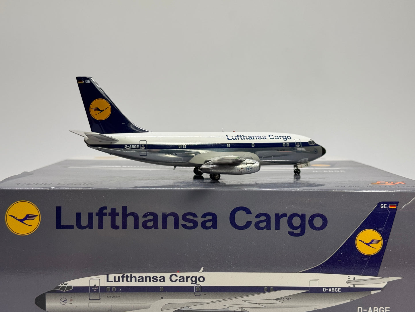 Inflight200 Lufthansa Cargo Boeing 737-200 D-ABGE Old Colors JF7372009