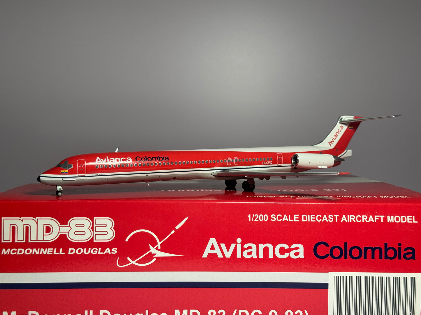 JC Wings 1:200 Avianca Colombia McDonnell Douglas MD-83 EI-CEQ XX2901