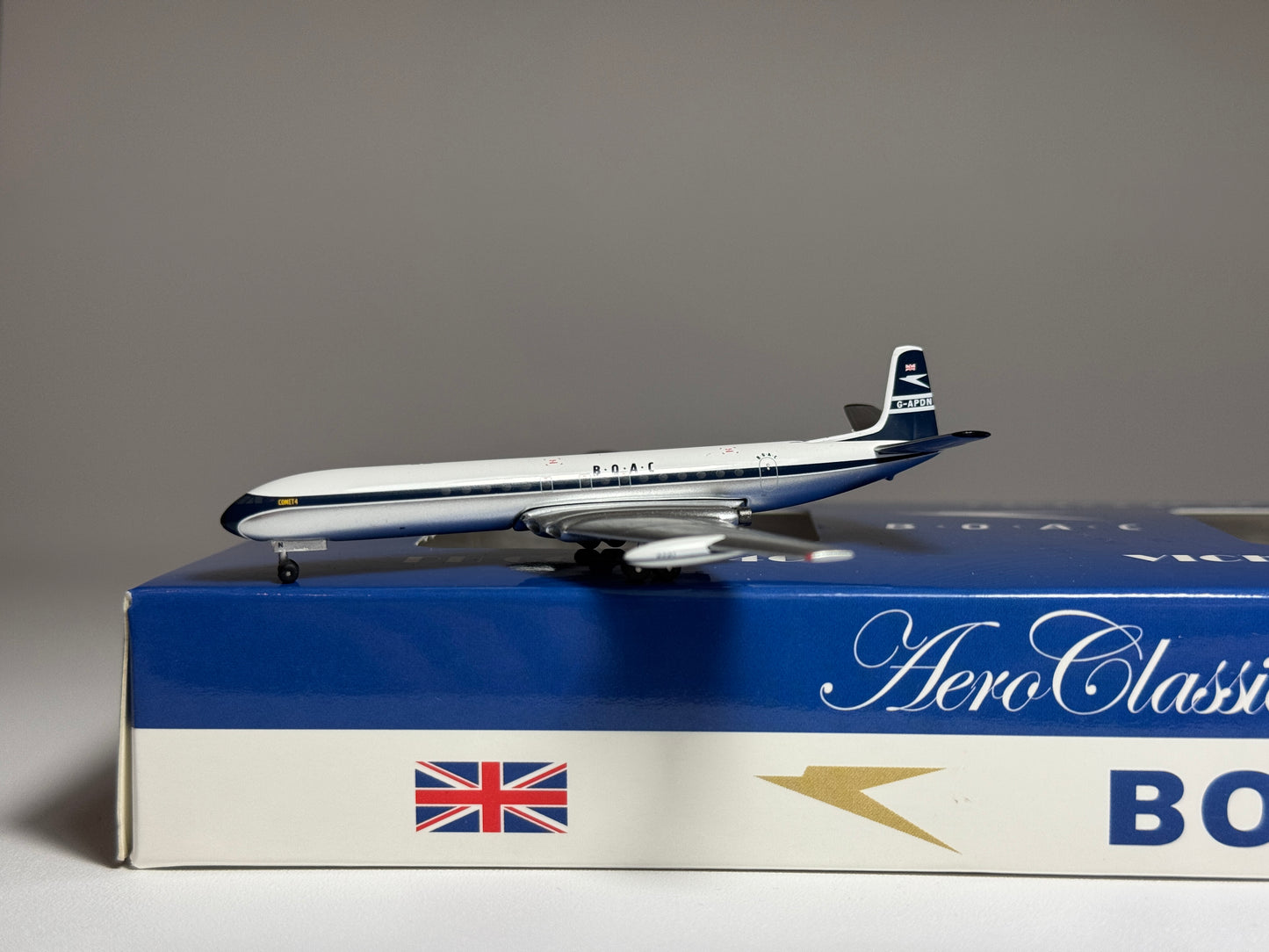 Aeroclassics 1:400 BOAC Comet 4C G-APDN & Viscount 700 G-AMOG ACGAPDN