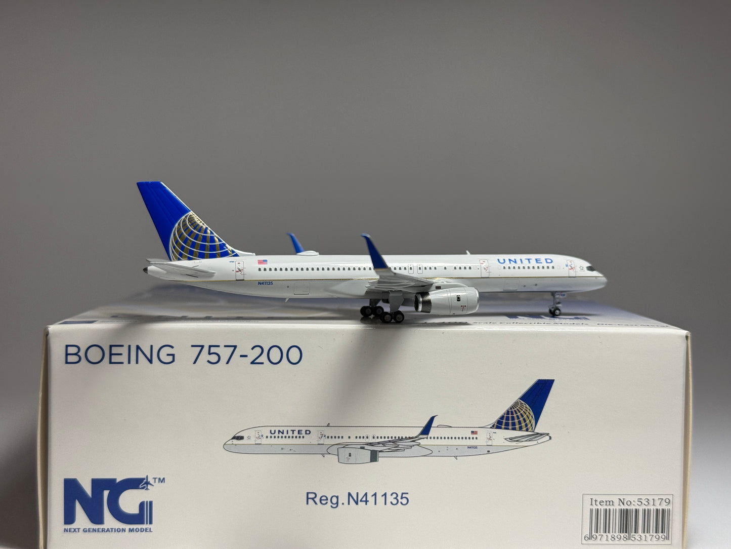 NG Models 1:400 United Airlines Boeing 757-200 N41135 Post-Merger NG53179