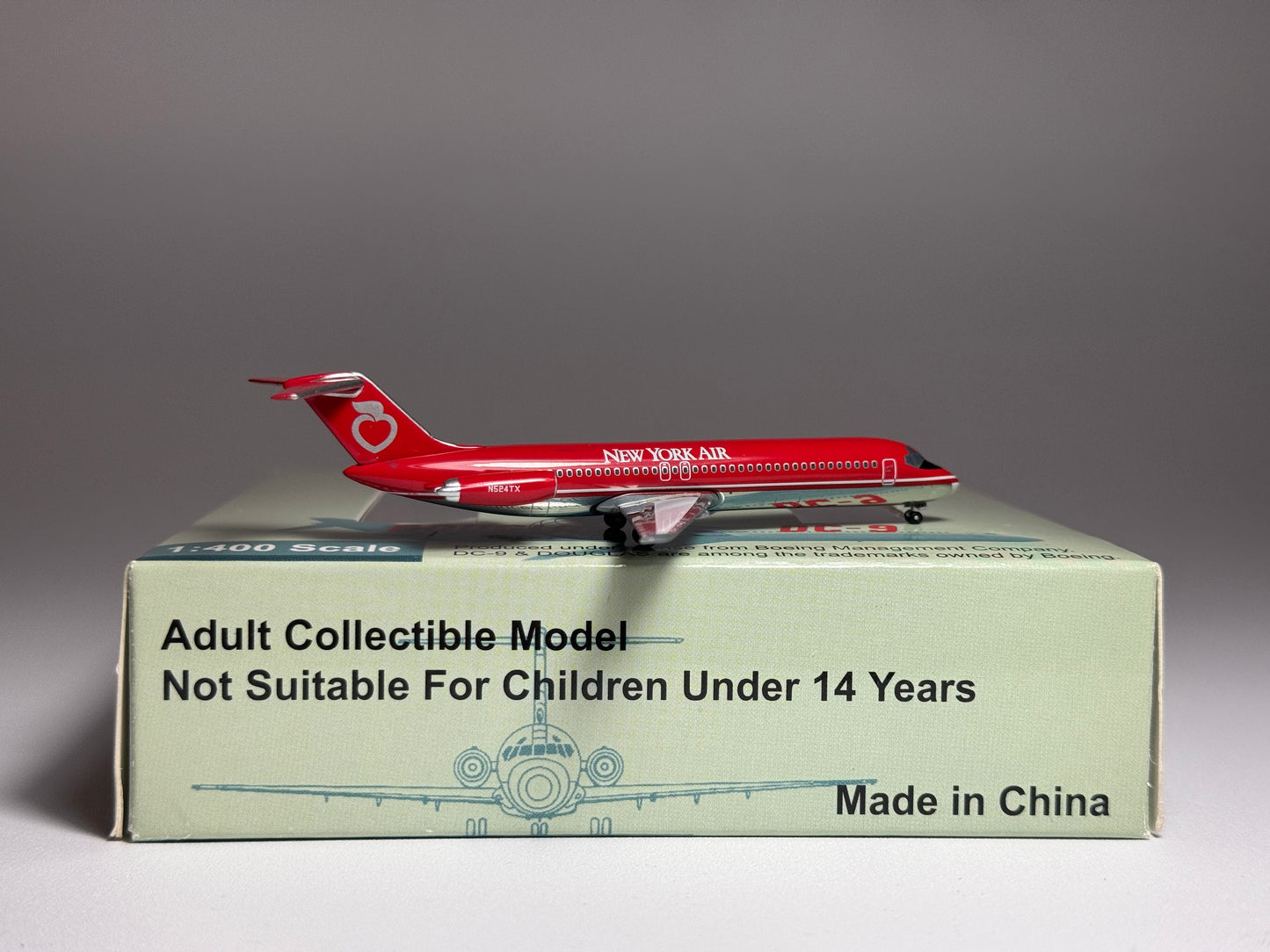 Aeroclassics 1:400 New York Air Douglas DC-9-30 N524TX ACN524TX