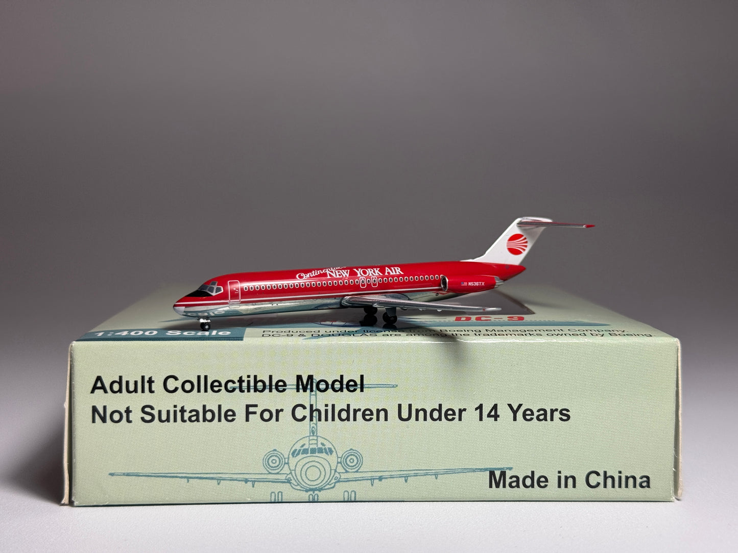 Aeroclassics 1:400 New York Air Douglas DC-9-30 N536TX Continental Hybrid ACN536TX