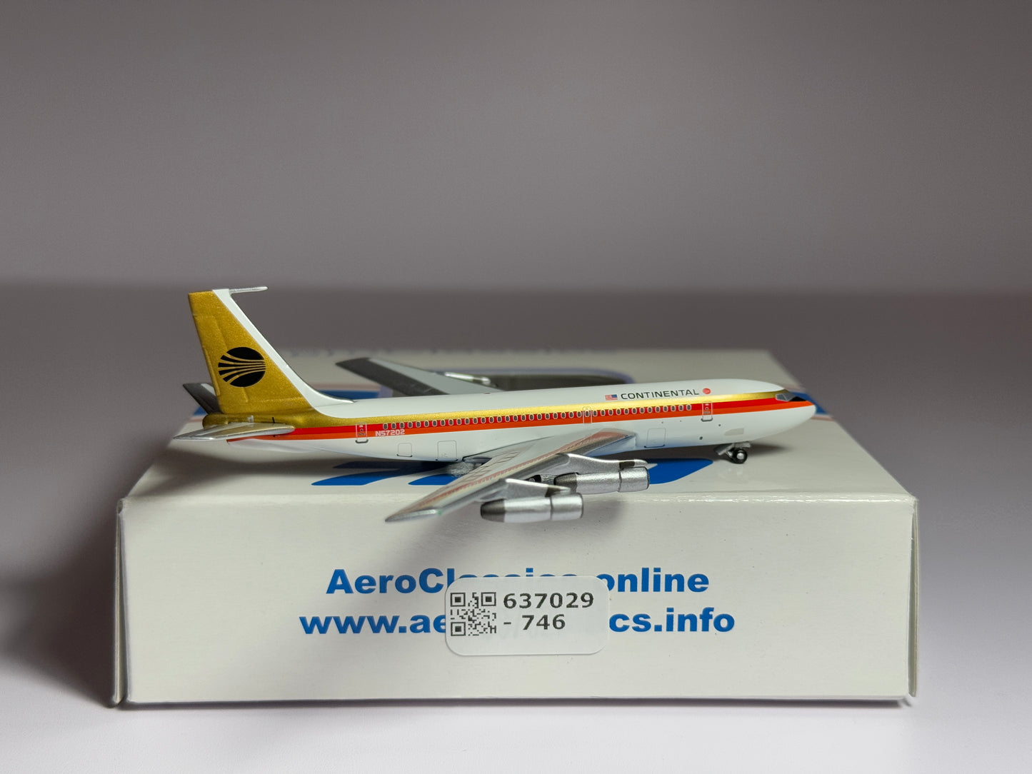 Aeroclassics 1:400 Continental Airlines Boeing 720 N57202 Black Meatball ACN57202
