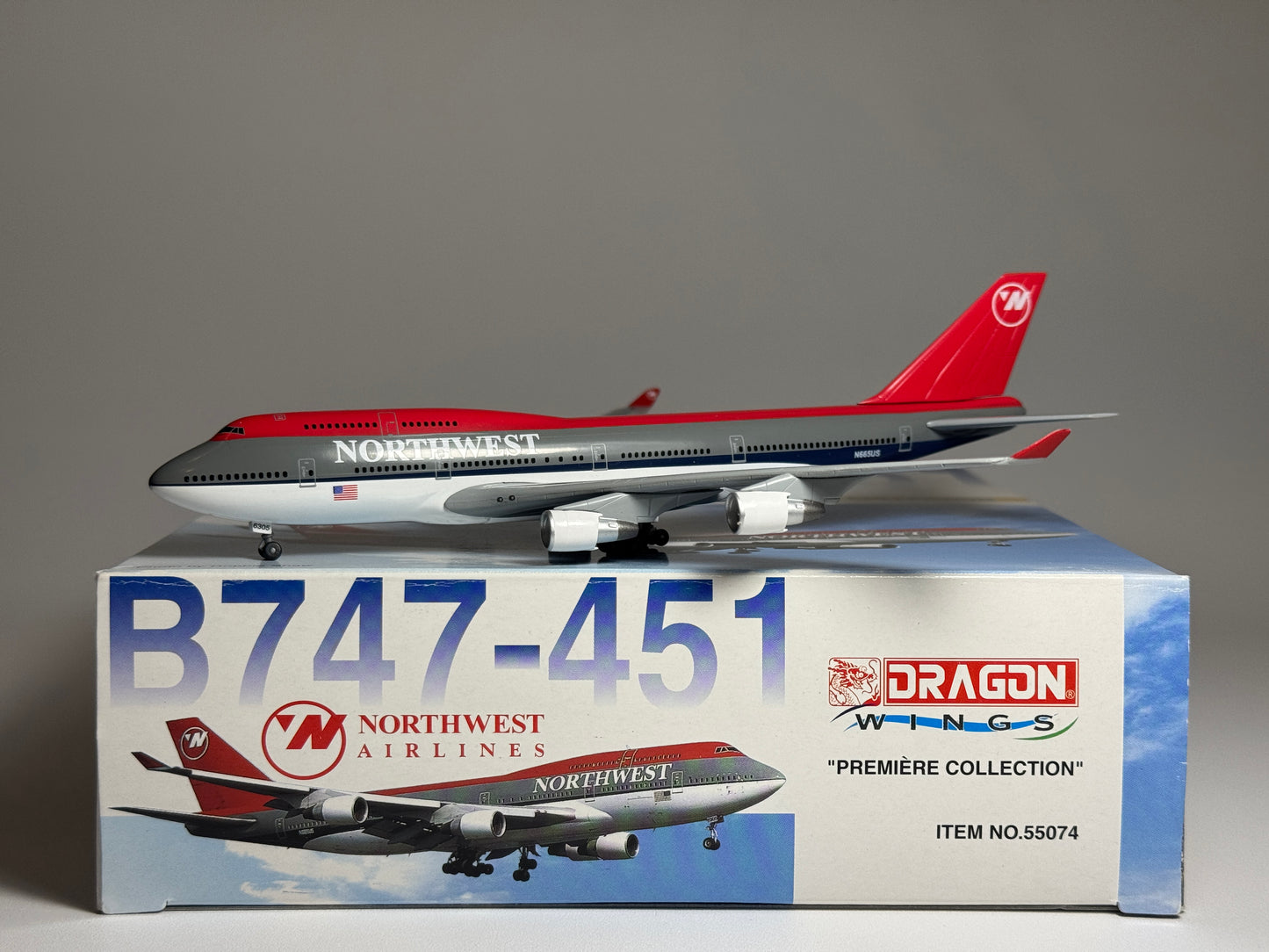 Dragon Wings 1:400 Northwest Airlines Boeing 747-400 N665US Bowling Shoe 55074