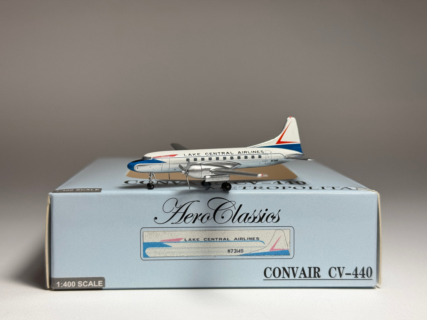 Aeroclassics 1:400 Lake Central Airlines Convair CV-340 N73149 ACN73149