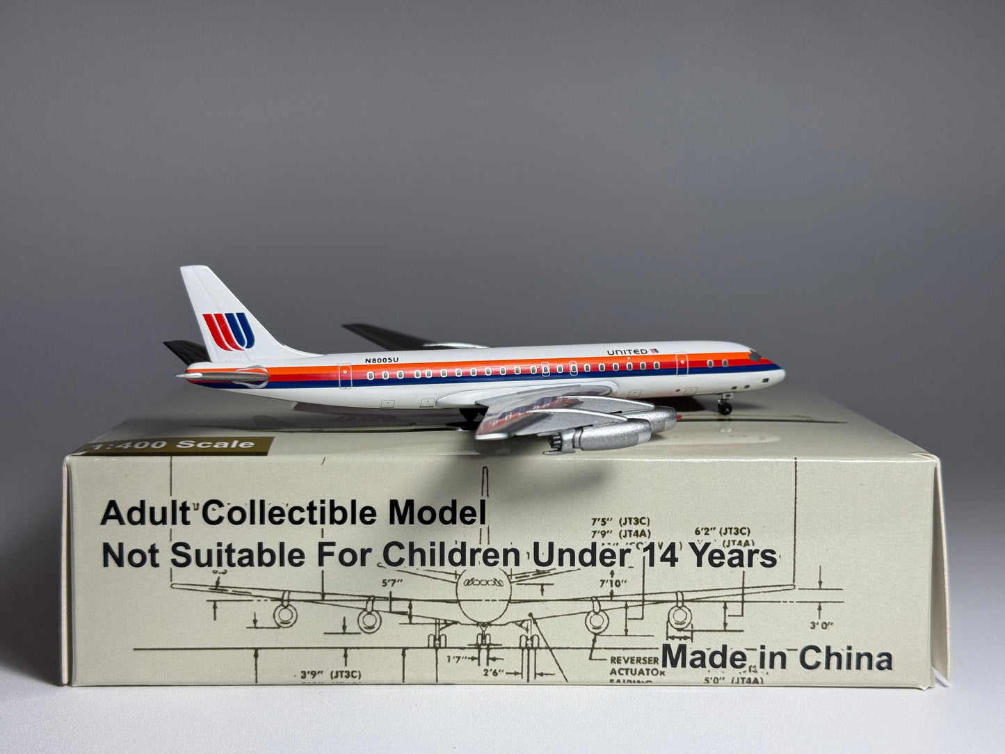 Aeroclassics 1:400 United Airlines Douglas DC-8-20 N8005U Saul Bass ACN8005U