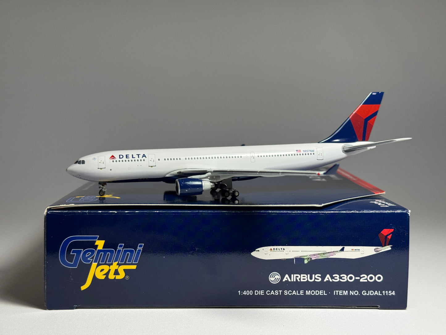 Gemini Jets 1:400 Delta Air Lines Airbus A330-300 N857NW SkyTeam GJDAL1154