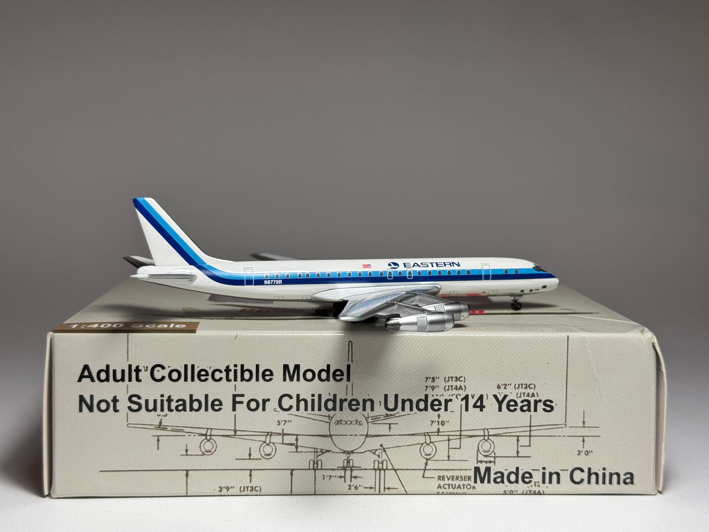 Aeroclassics 1:400 Eastern Airlines Douglas DC-8-50 N8779R Hockey Stick ACN8779R