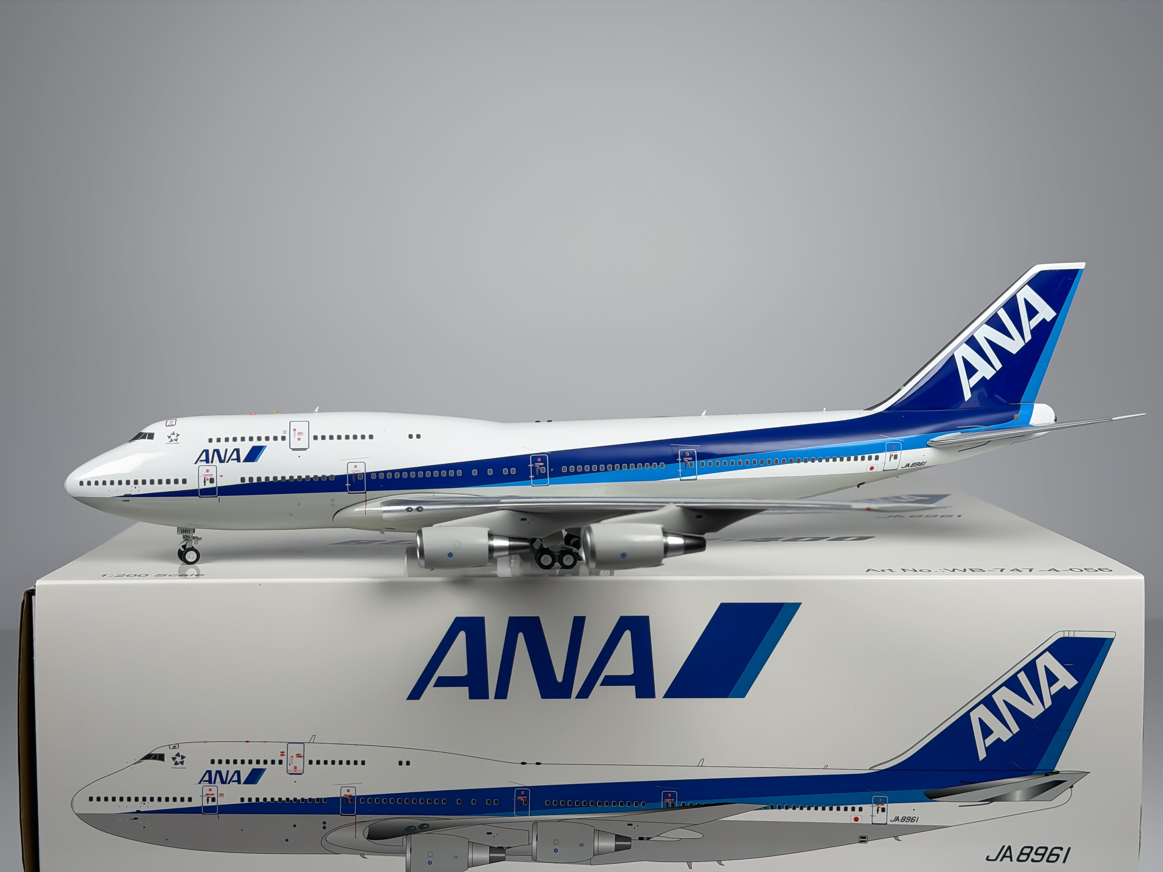 All Nippon Airways (ANA) Boeing 747-400 1:200 Diecast Aircraft