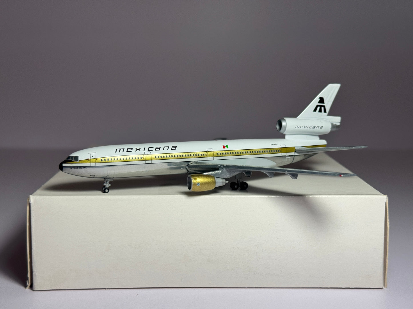 Gemini Jets 1:400 Mexicana McDonnell Douglas DC-10-30 XA-MEX Golden Bar GJMEX158
