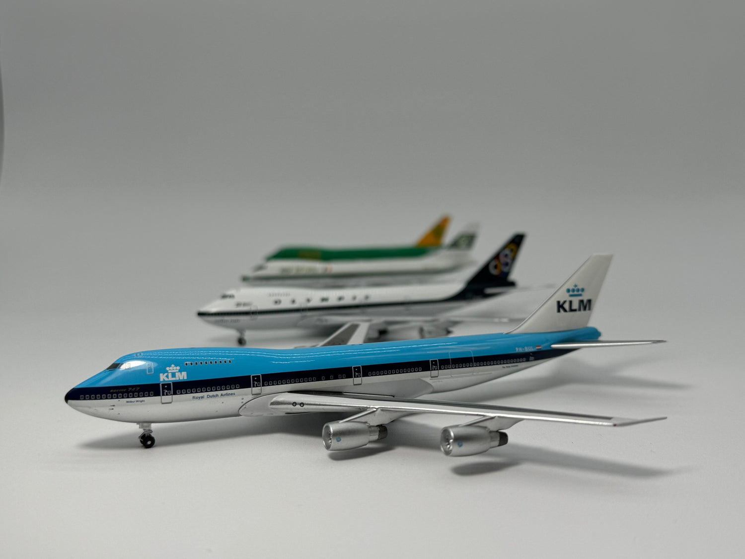 400 scale