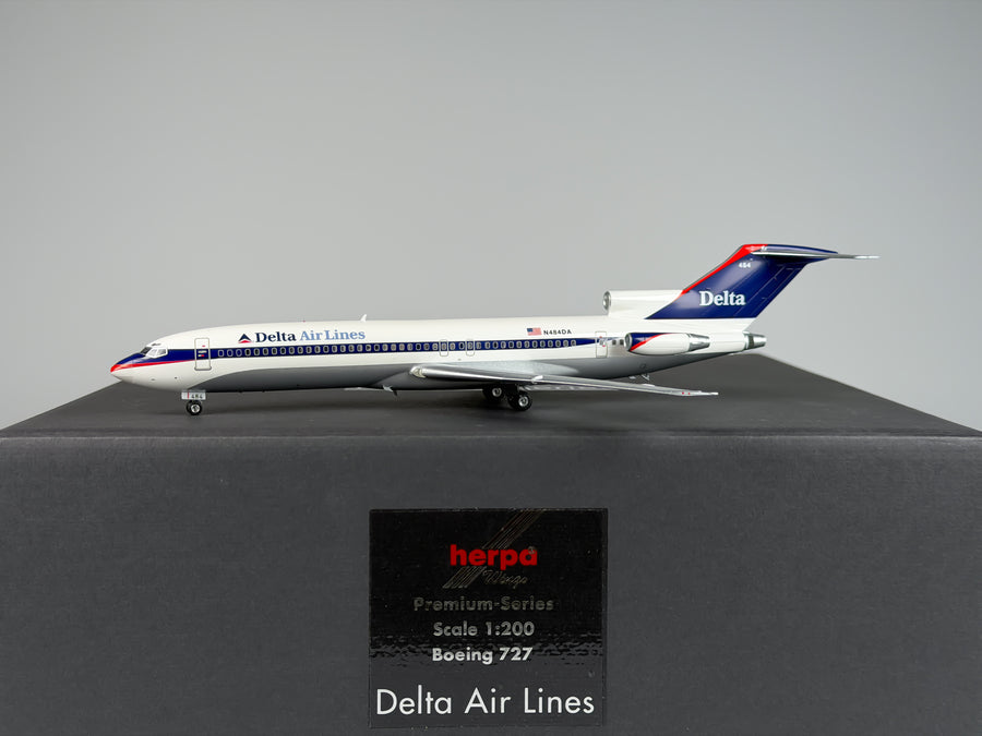 Delta Air Lines Boeing 727-200 1:200 Herpa N484DA (016117)