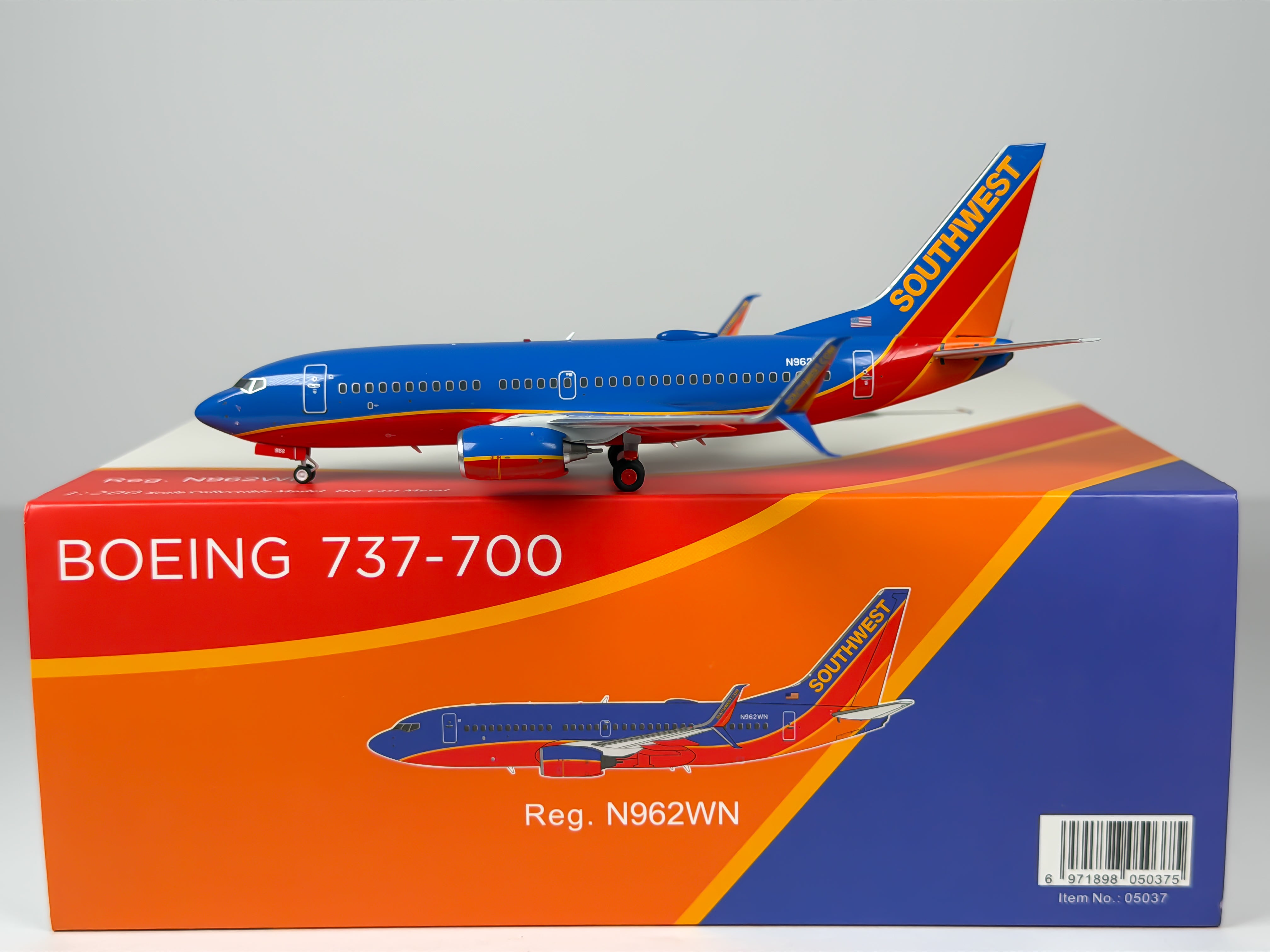 Southwest Airlines Boeing 737-700 1:200 NG Models N962WN (05037)