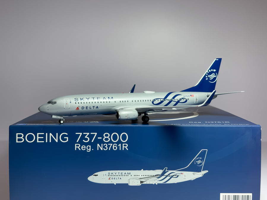 Delta Air Lines Boeing 737-800 1:200 NG Models N3761R (08015)