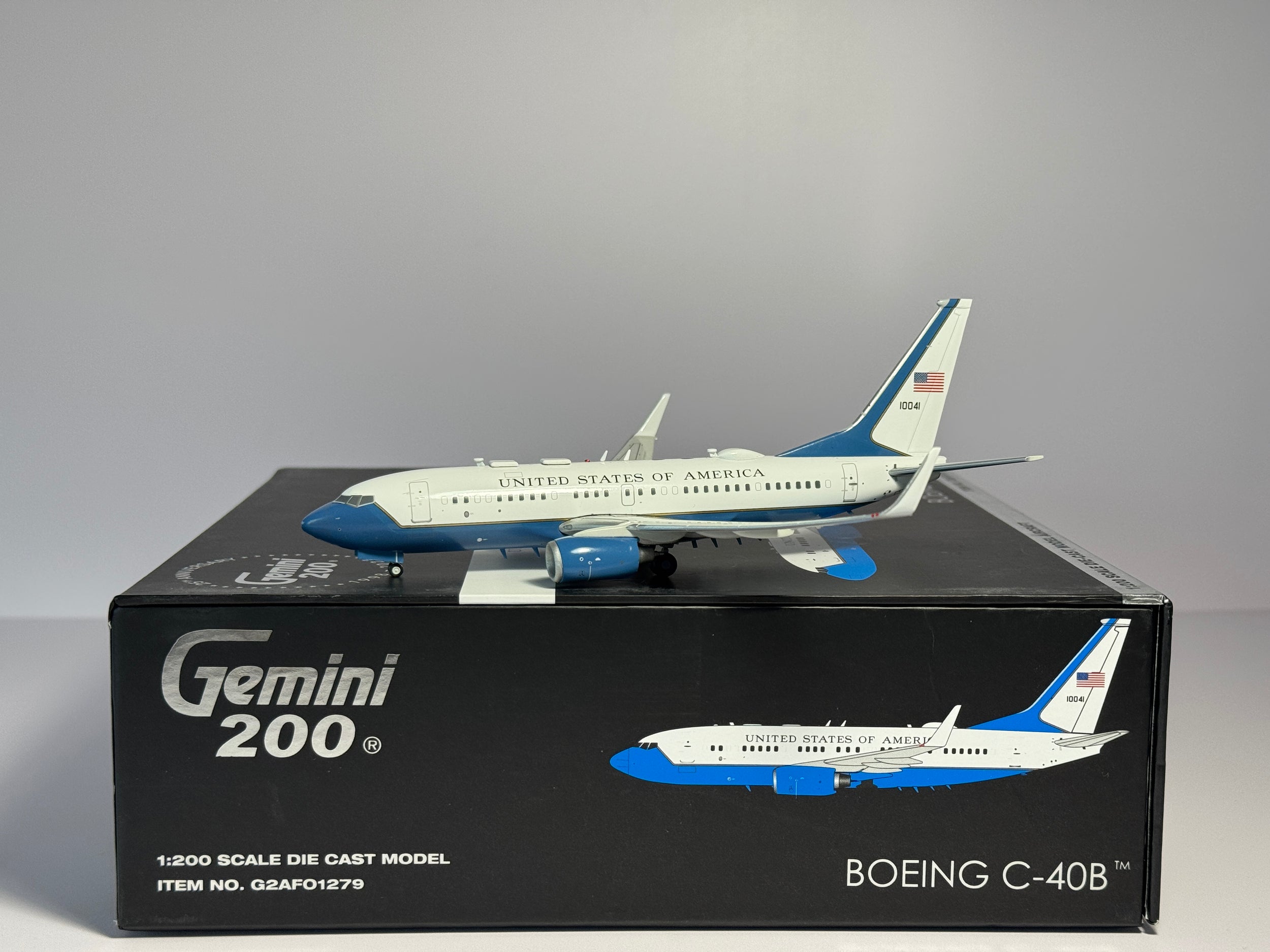 Gemini Jets 1:200 USAF Boeing C-40B (737-700) 01-0041 Combat G2AFO1279