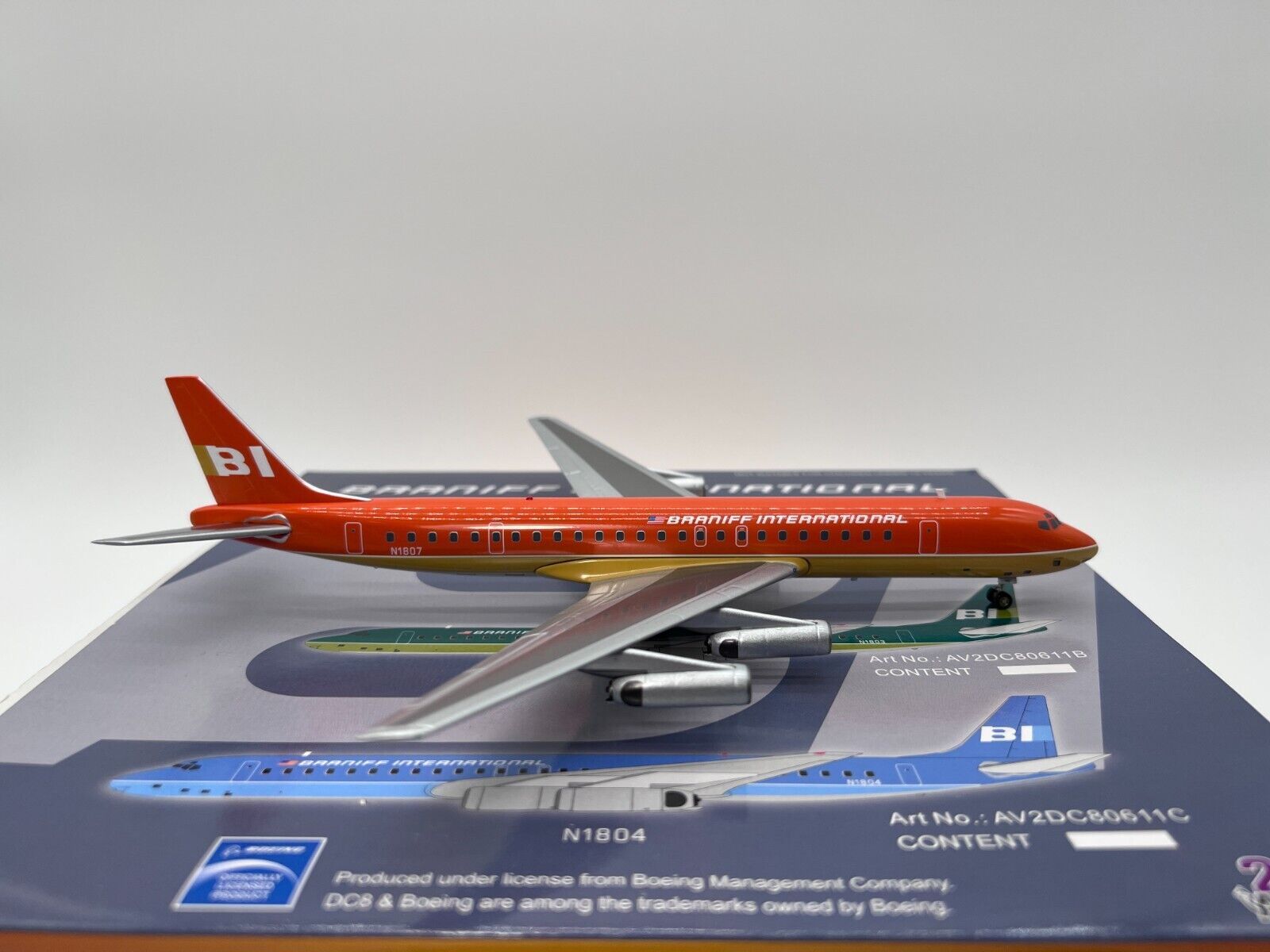 Aviation200 Braniff International Douglas DC-8 N1807 Ultra Orange AV2DC80611A