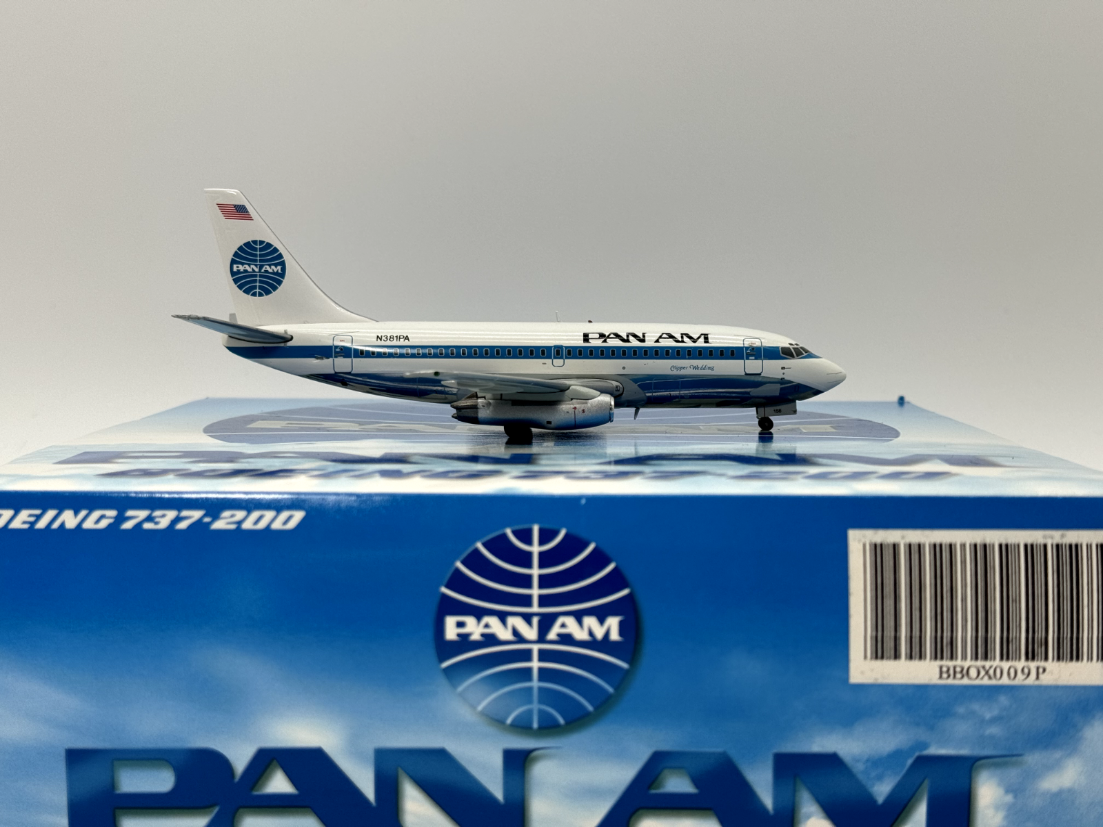 Inflight200 Pan American Boeing 737-200 N381PA Clipper Wedding BBOX009P