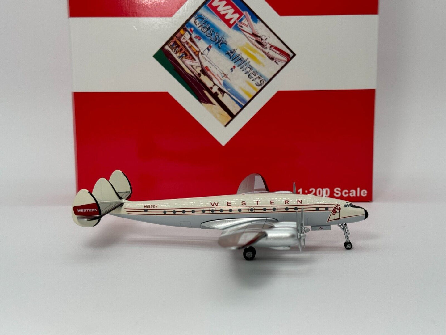 Western Models 1:200 TWA Lockheed L-1049G N1552V WM211102