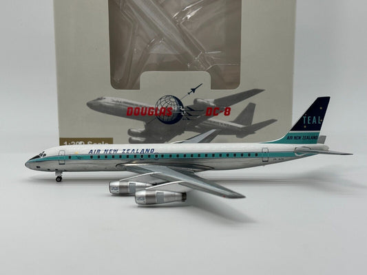 Aeroclassics 1:200 Air New Zealand Douglas DC-8 ZK-NZA 1970s colors AC219805