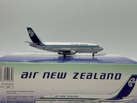 Inflight200 Air New Zealand Boeing 737-200 ZK-NAR 1980s colors IF7321016