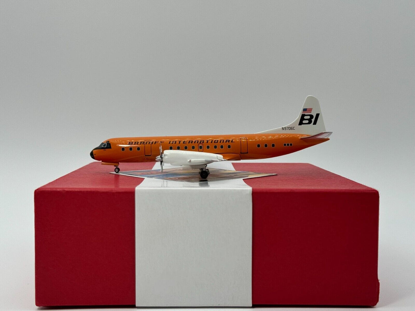 Western Models 1:200 Braniff Lockheed L-188 N9706C Jellybean Orange CA9M3 Mint