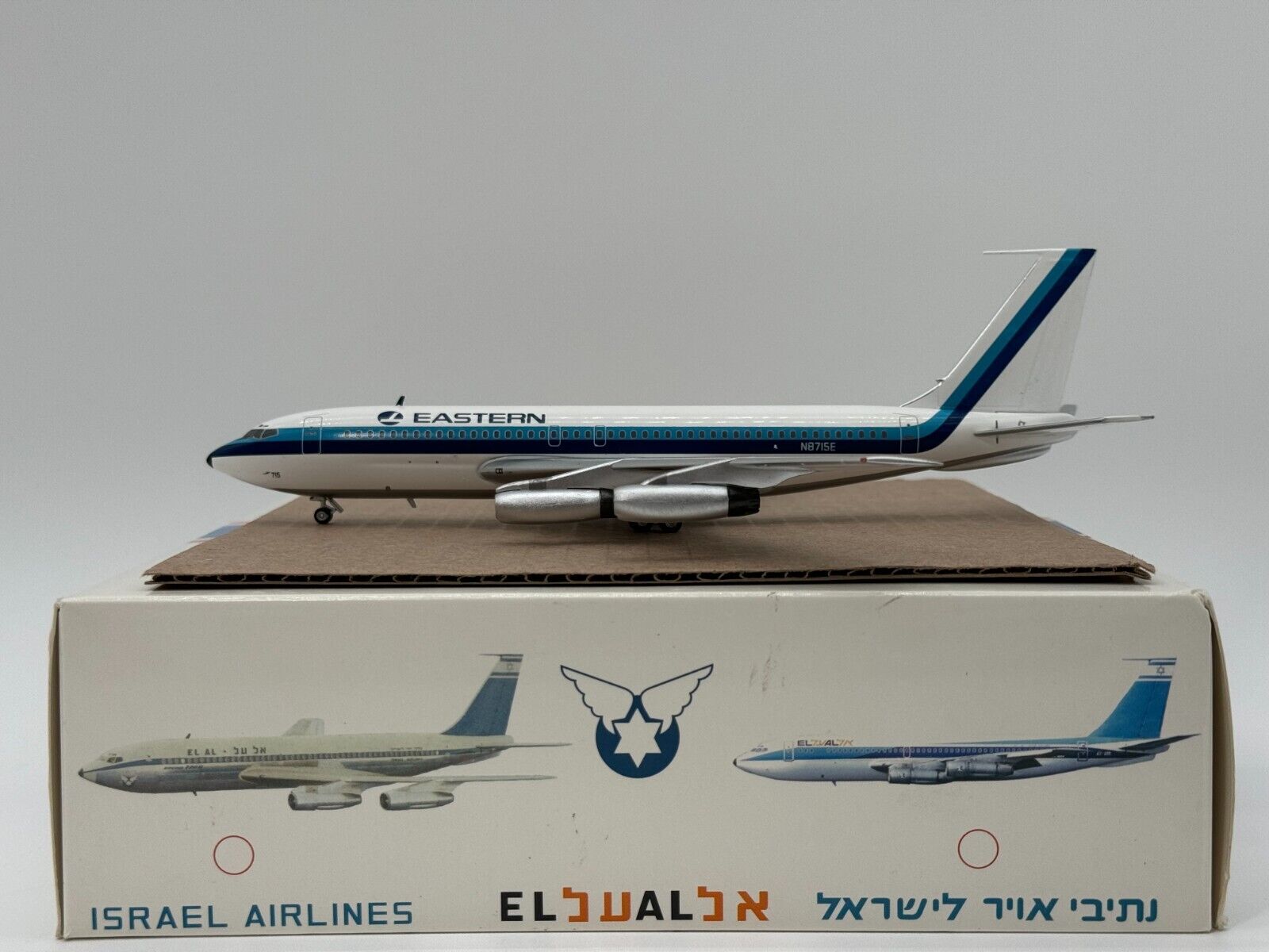 Aeroclassics 1:200 Eastern Airlines Boeing 720 N8715E Hockey Stick AC2EAL715
