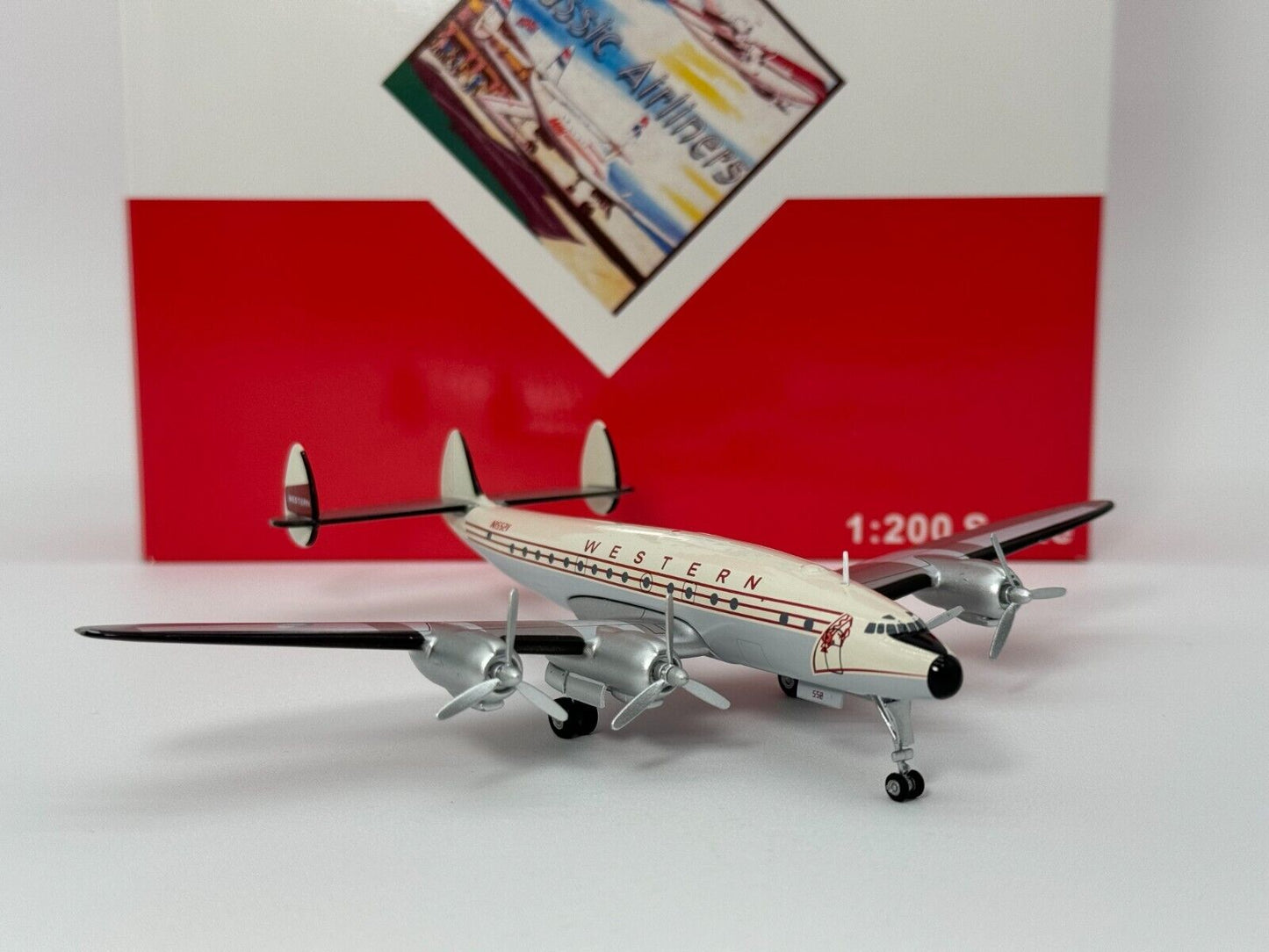 Western Models 1:200 TWA Lockheed L-1049G N1552V WM211102