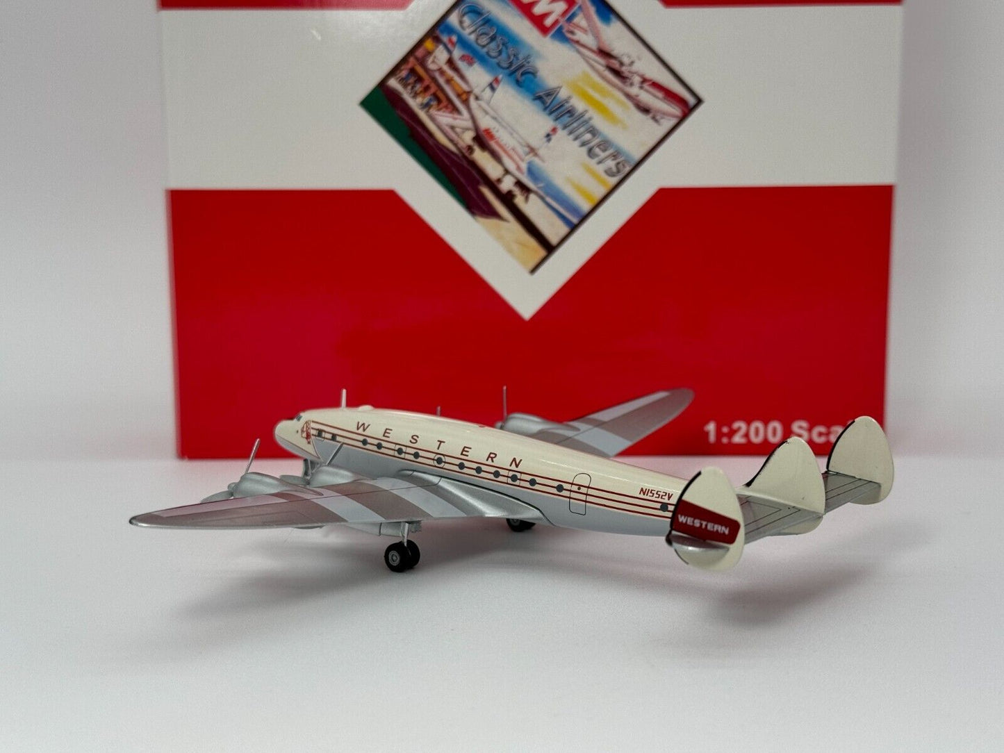Western Models 1:200 TWA Lockheed L-1049G N1552V WM211102
