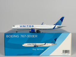 United Airlines Boeing 767-300ER 1:400 NG Models N674UA (17006)