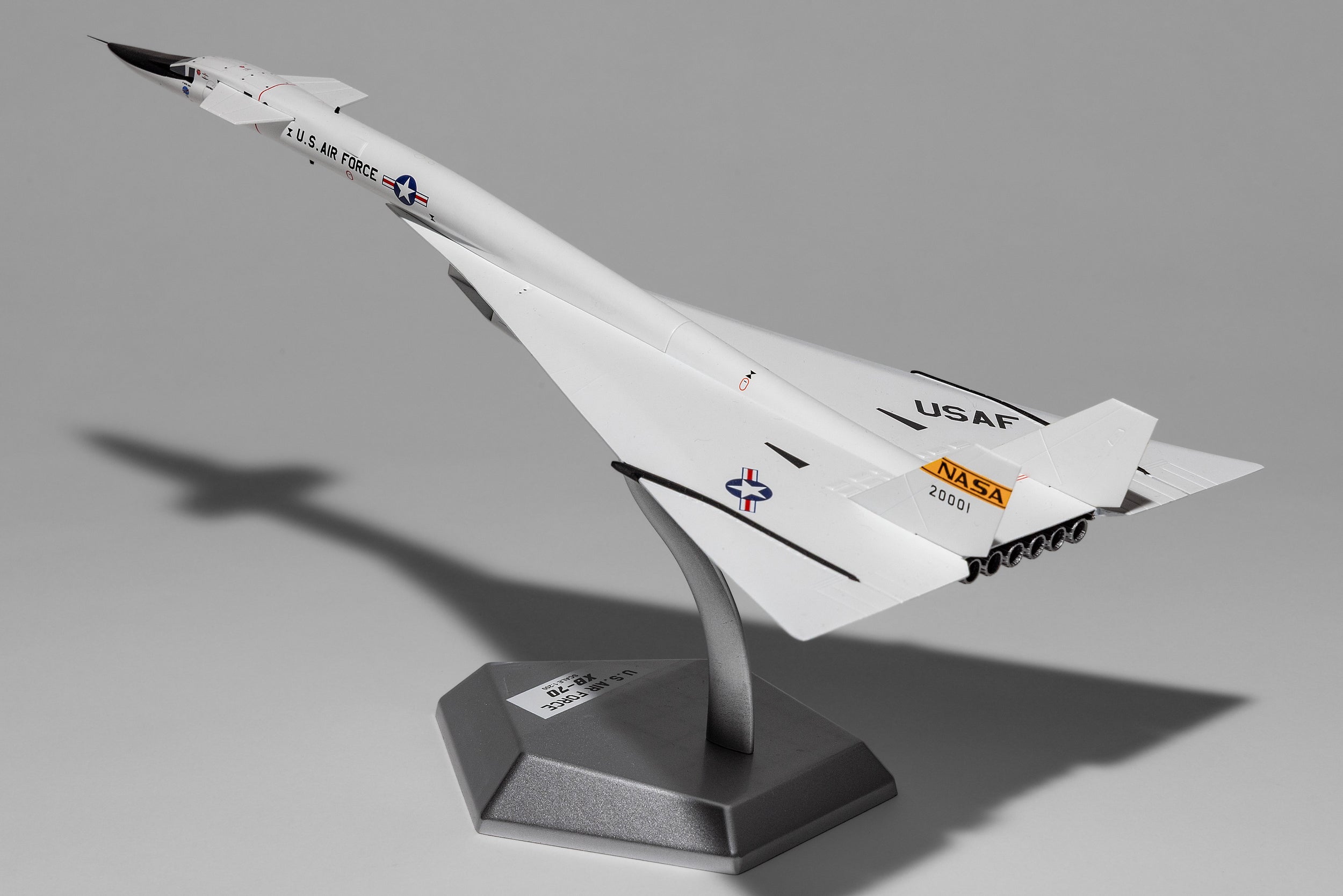 SQ Wings 1:200 USAF Lockheed XB-70 20001 NASA titles L2080