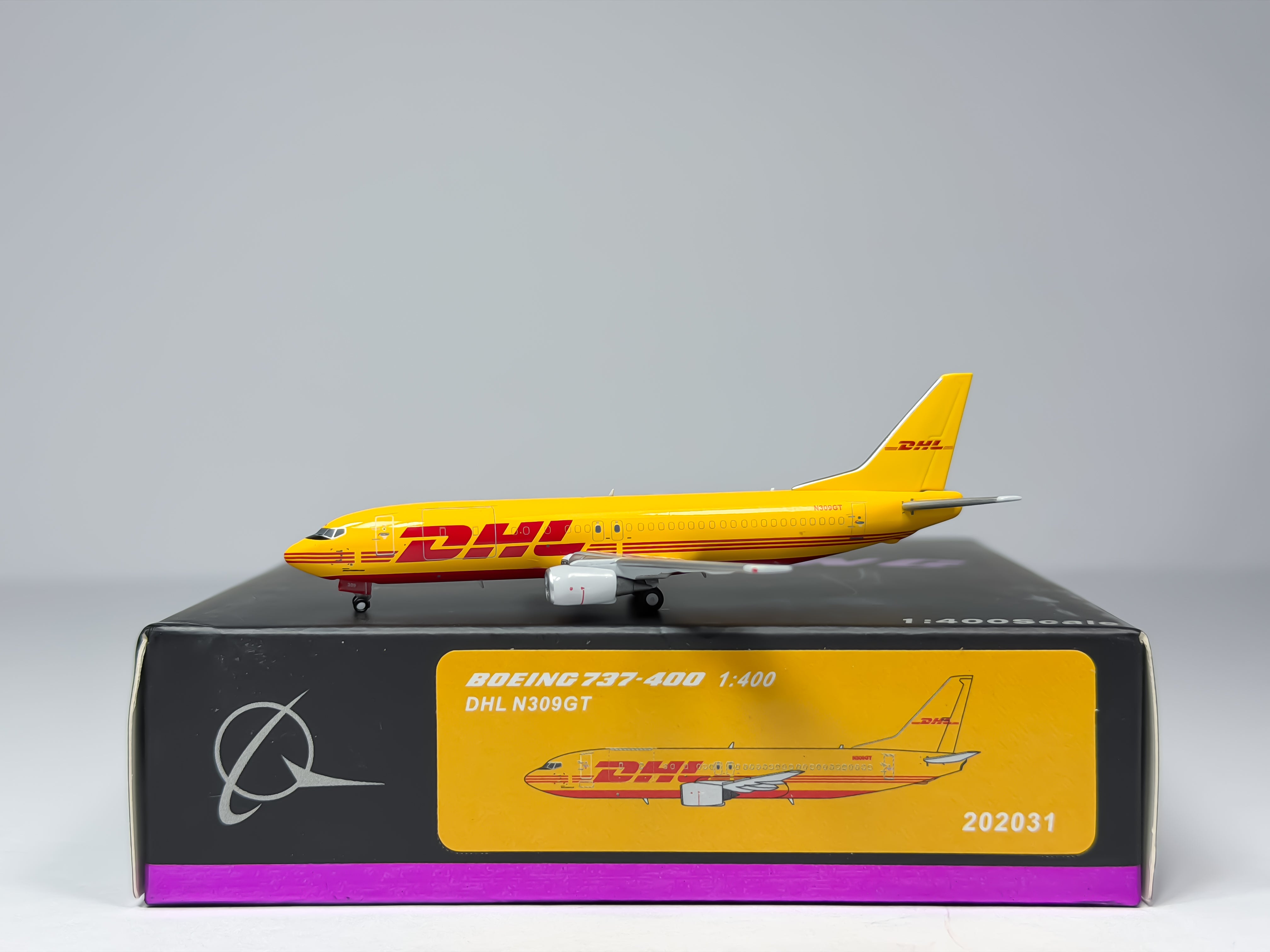 DHL Boeing 737-400F 1:400 Panda Models N309GT (202031)