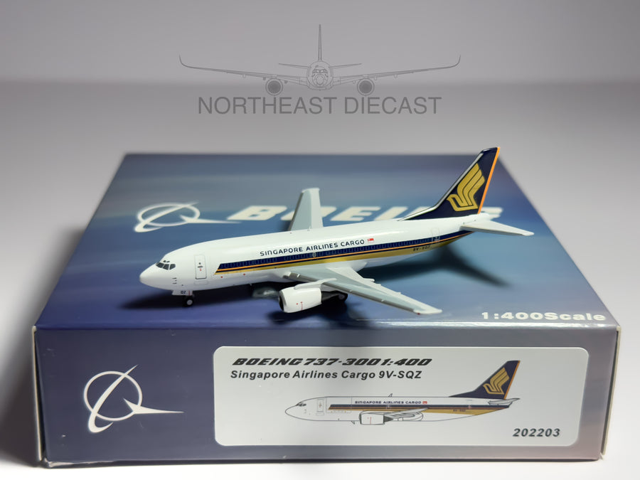 Singapore Airlines Cargo Boeing 737-300F 1:400 Panda Models 9V-SQZ (202203)