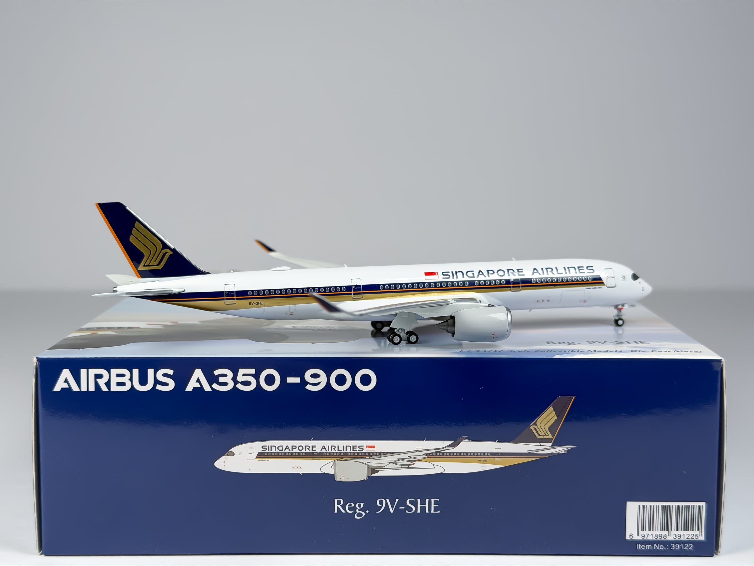 Singapore Airlines Airbus A350-900 1:400 NG Models 9V-SHE (39122)