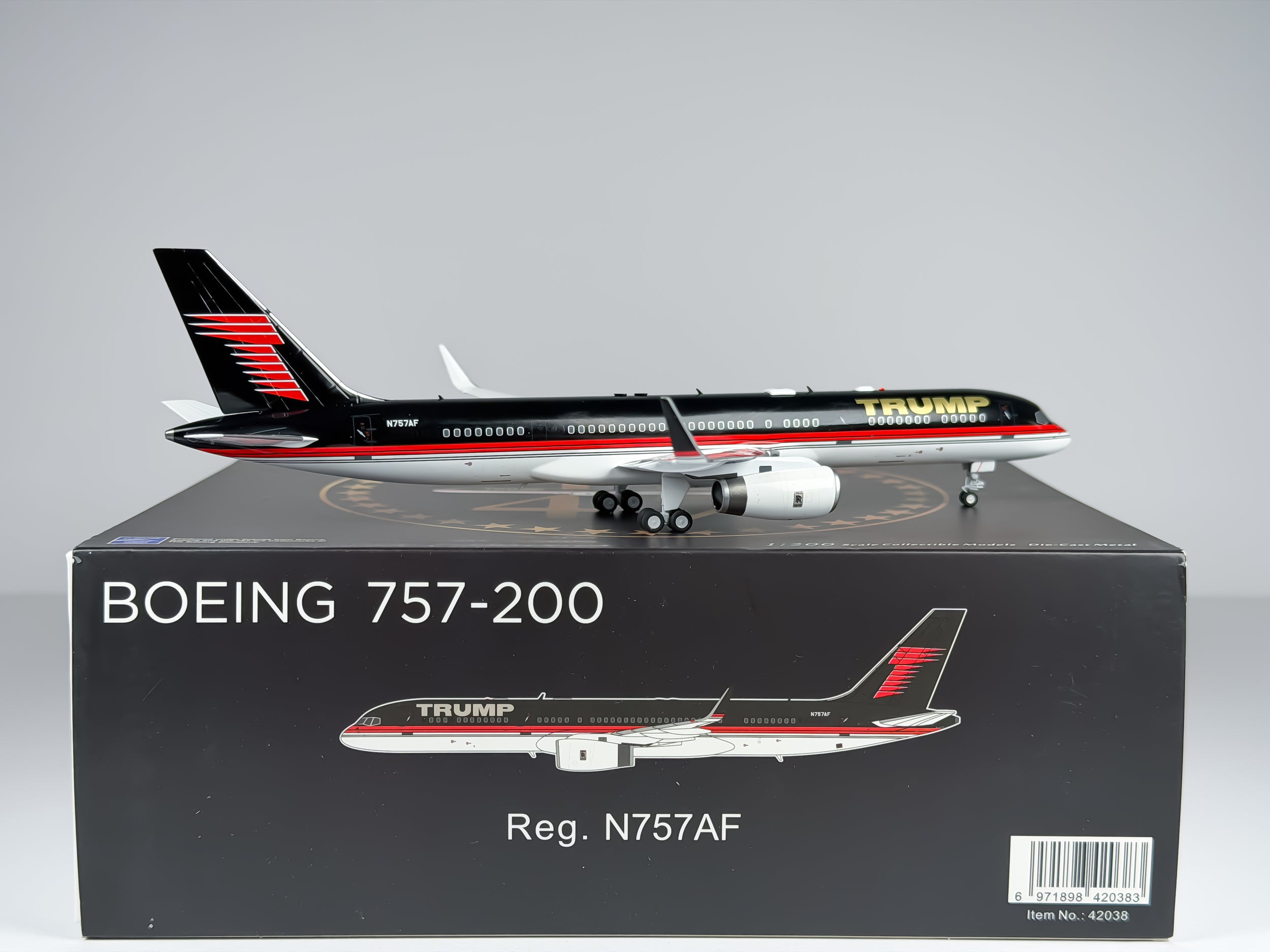 The Trump Organization Boeing 757-200 1:200 NG Models N757AF (42038)
