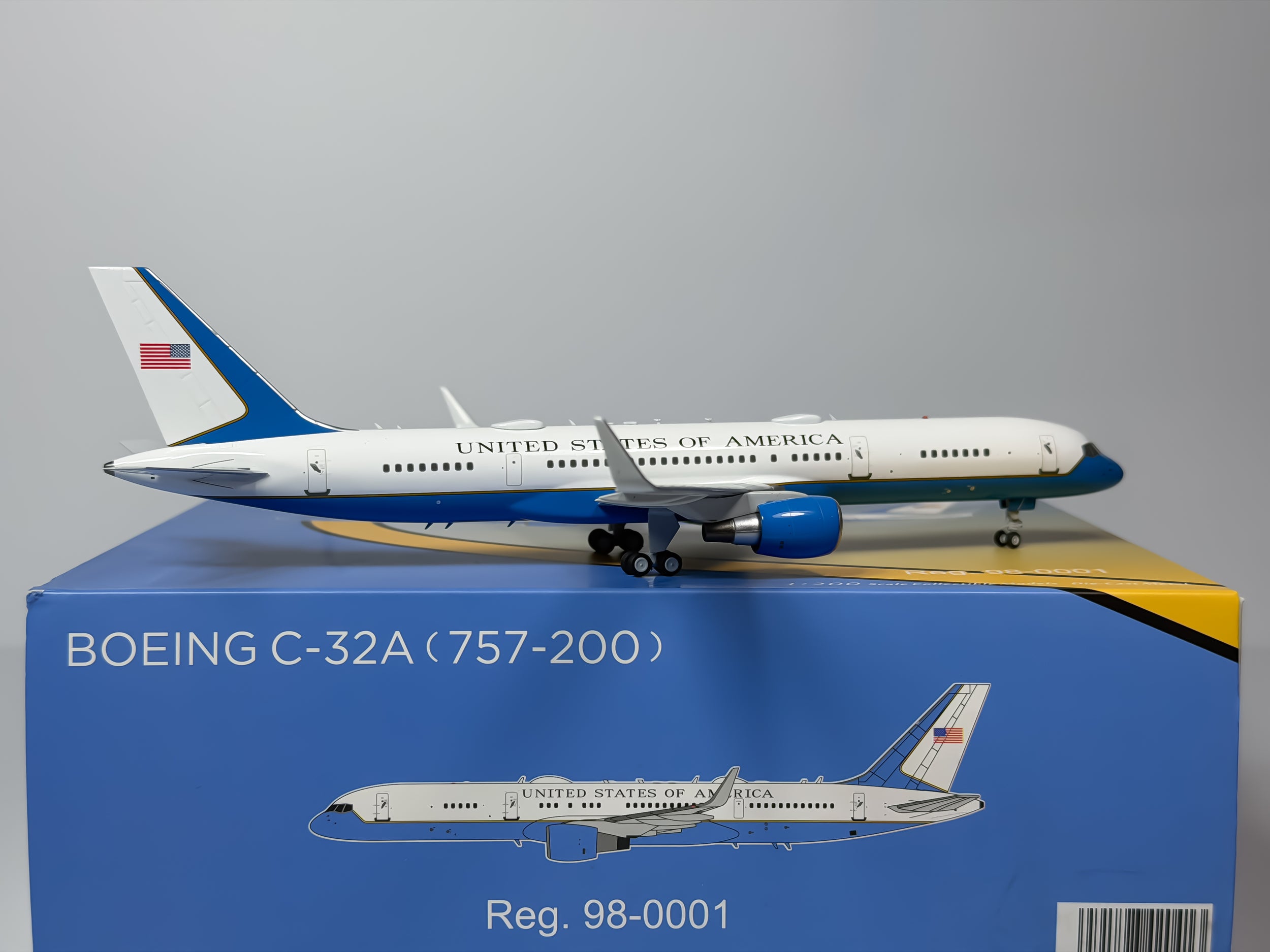 U.S Air Force (USAF) Boeing 757-200 (C-32A) 1:200 NG Models 98-0001 (42041)
