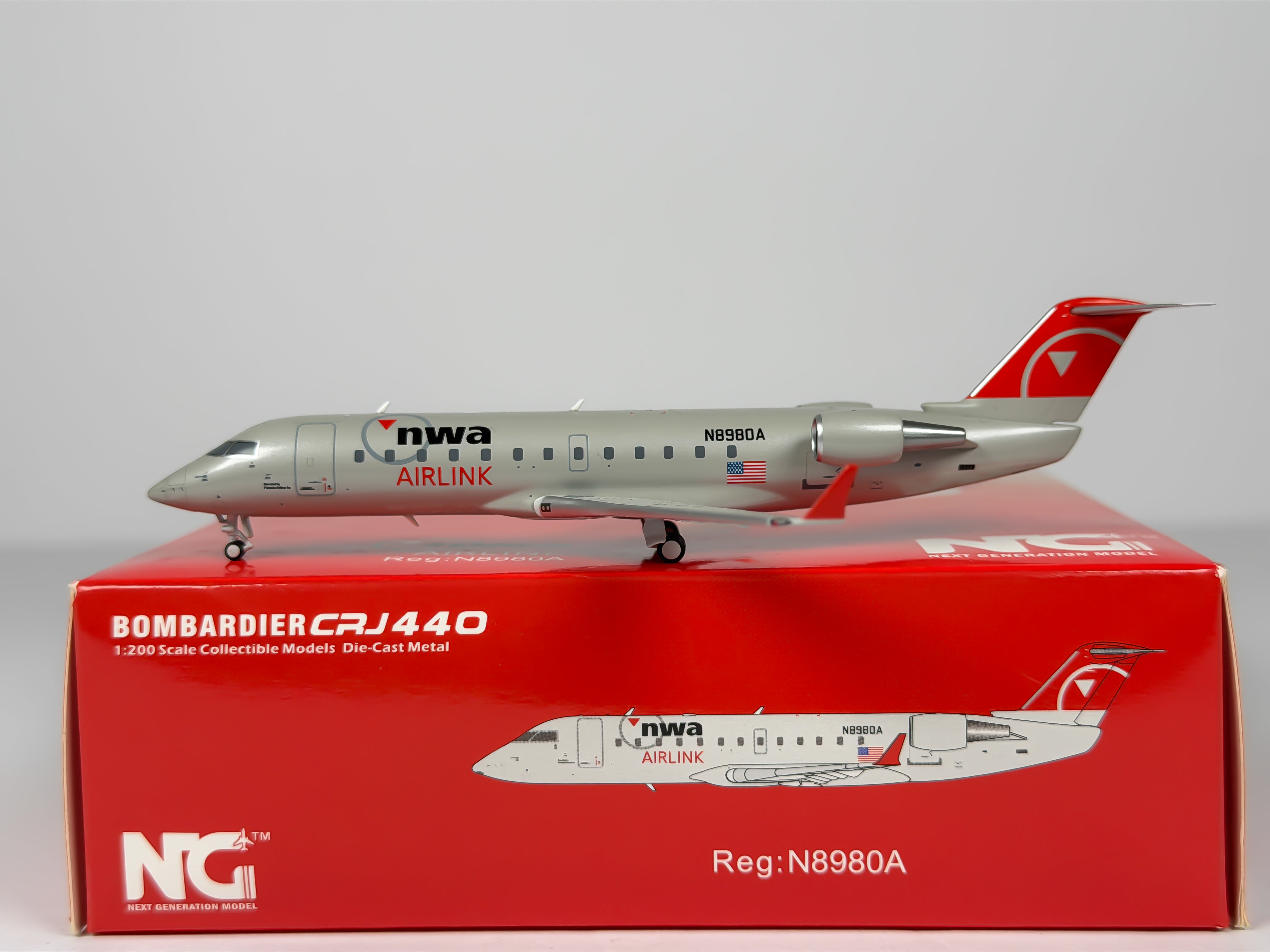 Northwest Airlink Bombardier CRJ200 1:200 NG Models N8980A (44002)