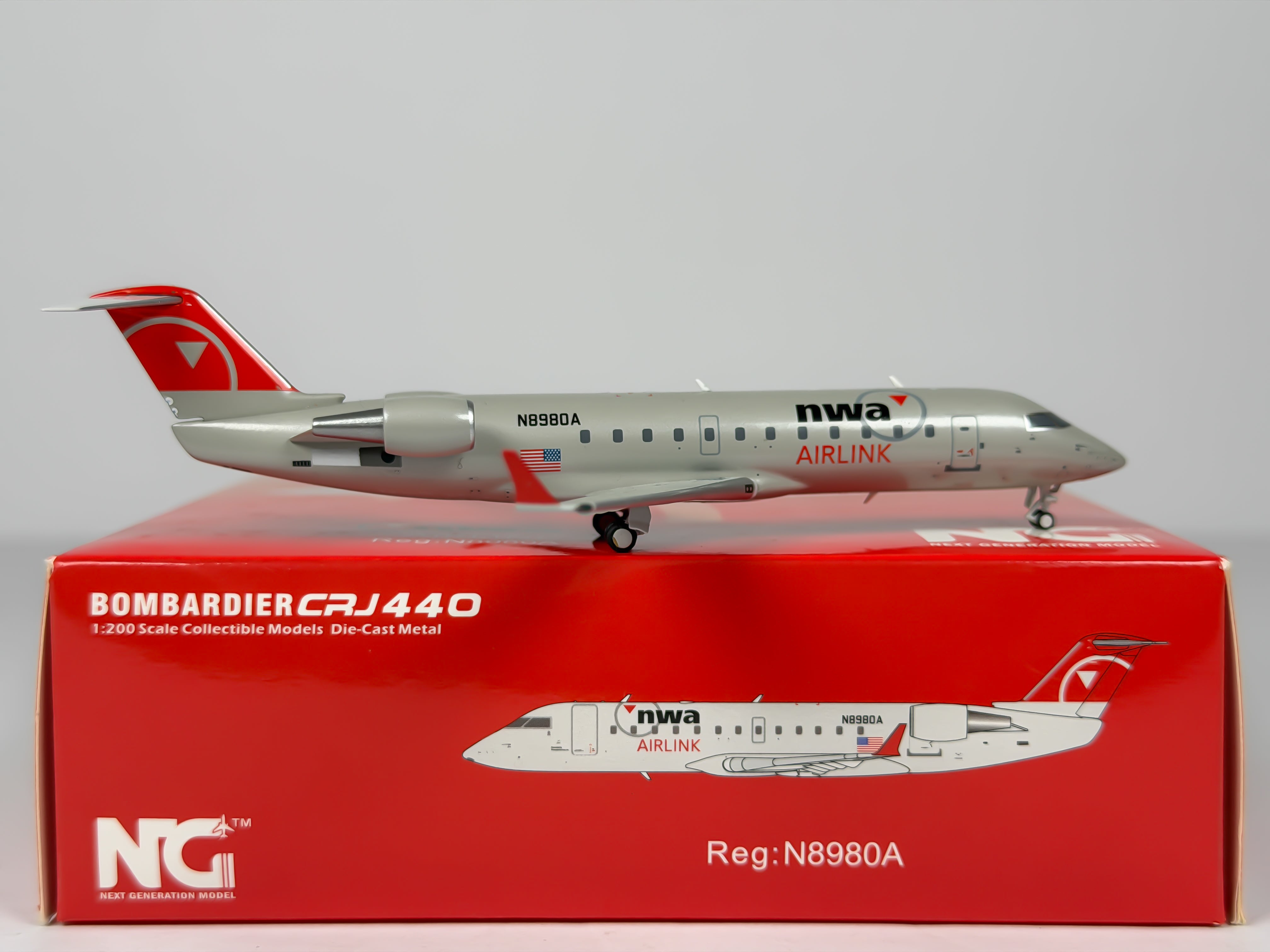 Northwest Airlink Bombardier CRJ200 1:200 NG Models N8980A (44002)