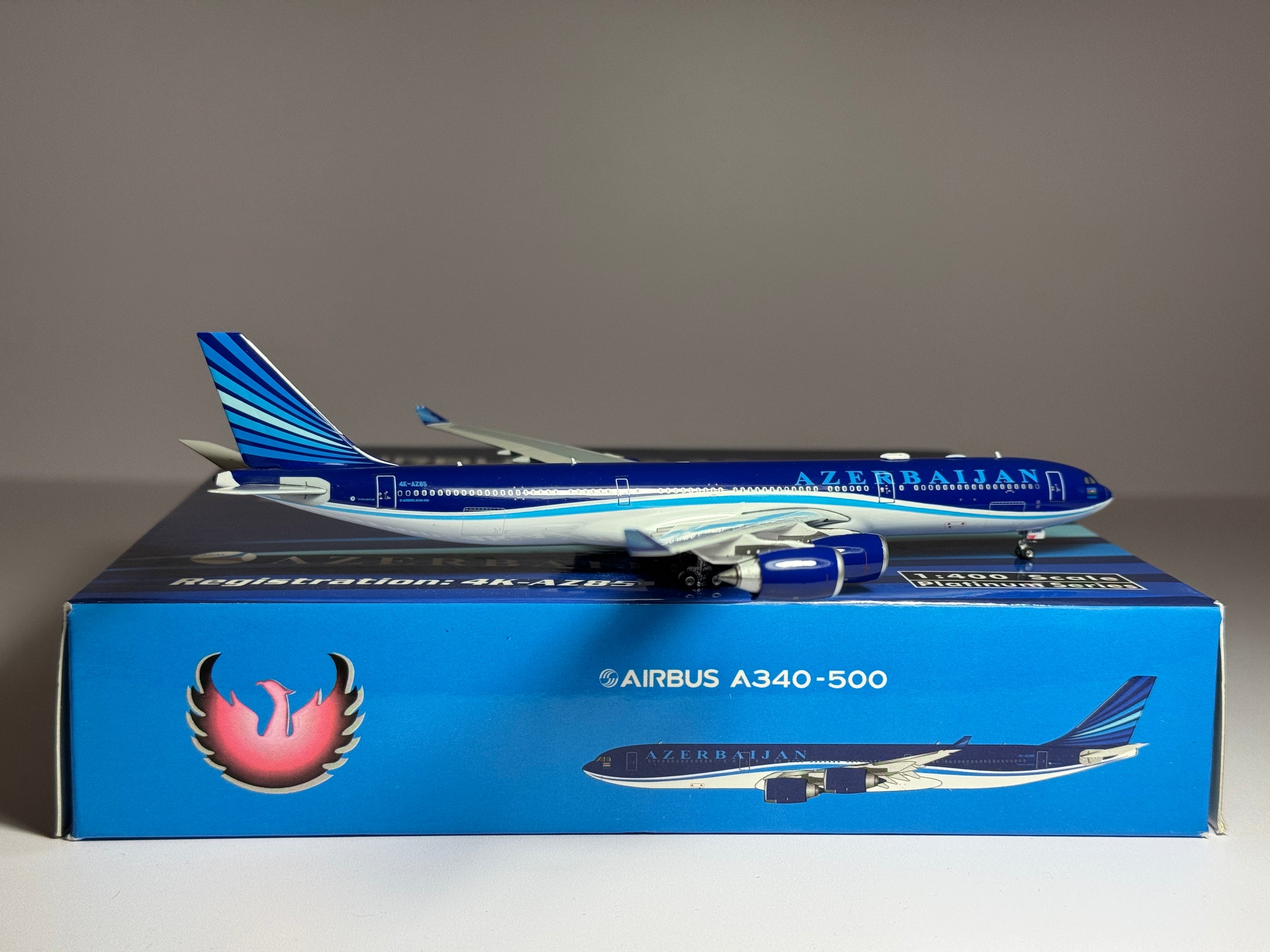 Phoenix Models 1:400 Azerbaijan Airbus A340-500 4K-AZ85 PH4AHY127