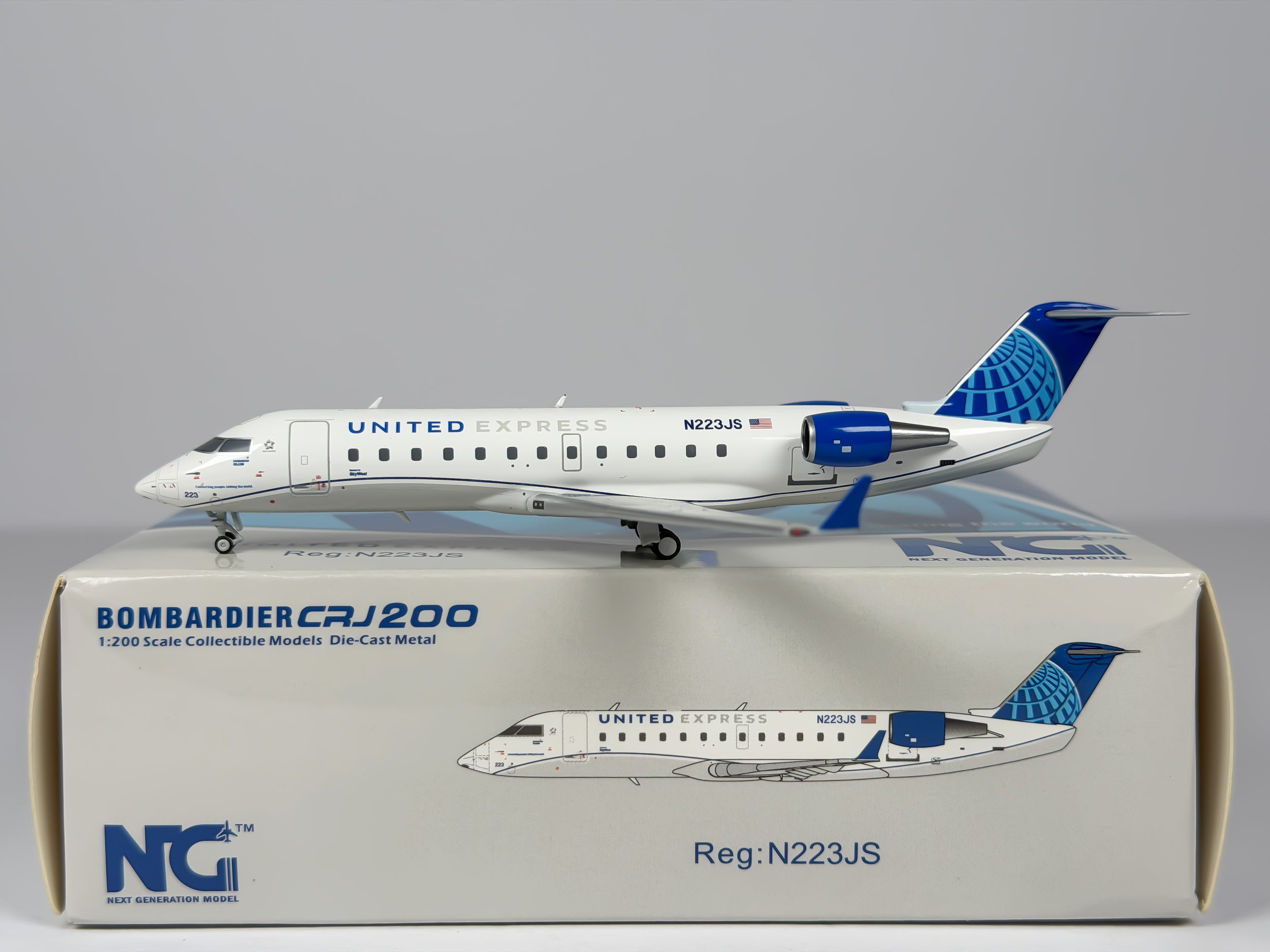 United Express Bombardier CRJ200 1:200 NG Models N223JS (52038)