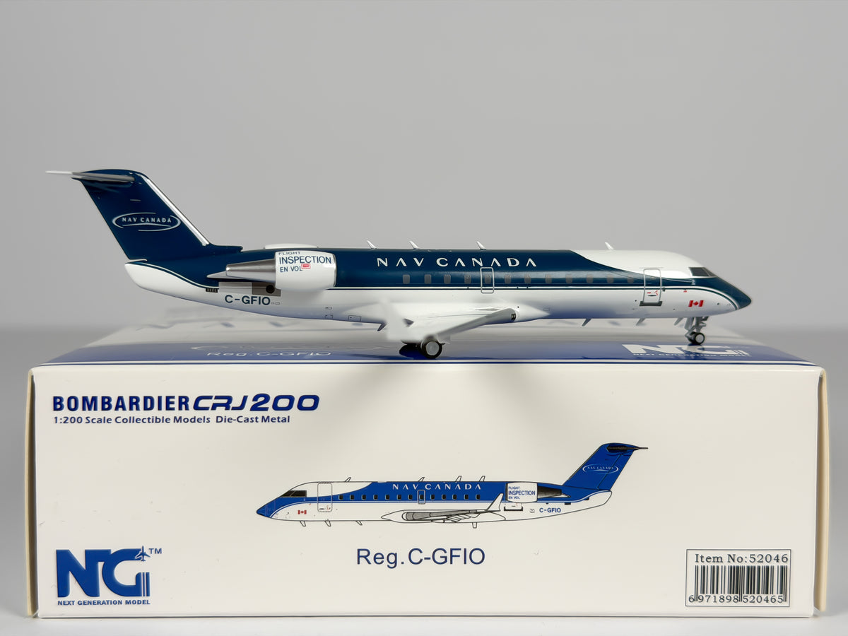 Nav Canada Bombardier CRJ200 1:200 NG Model C-GFIO (52046)