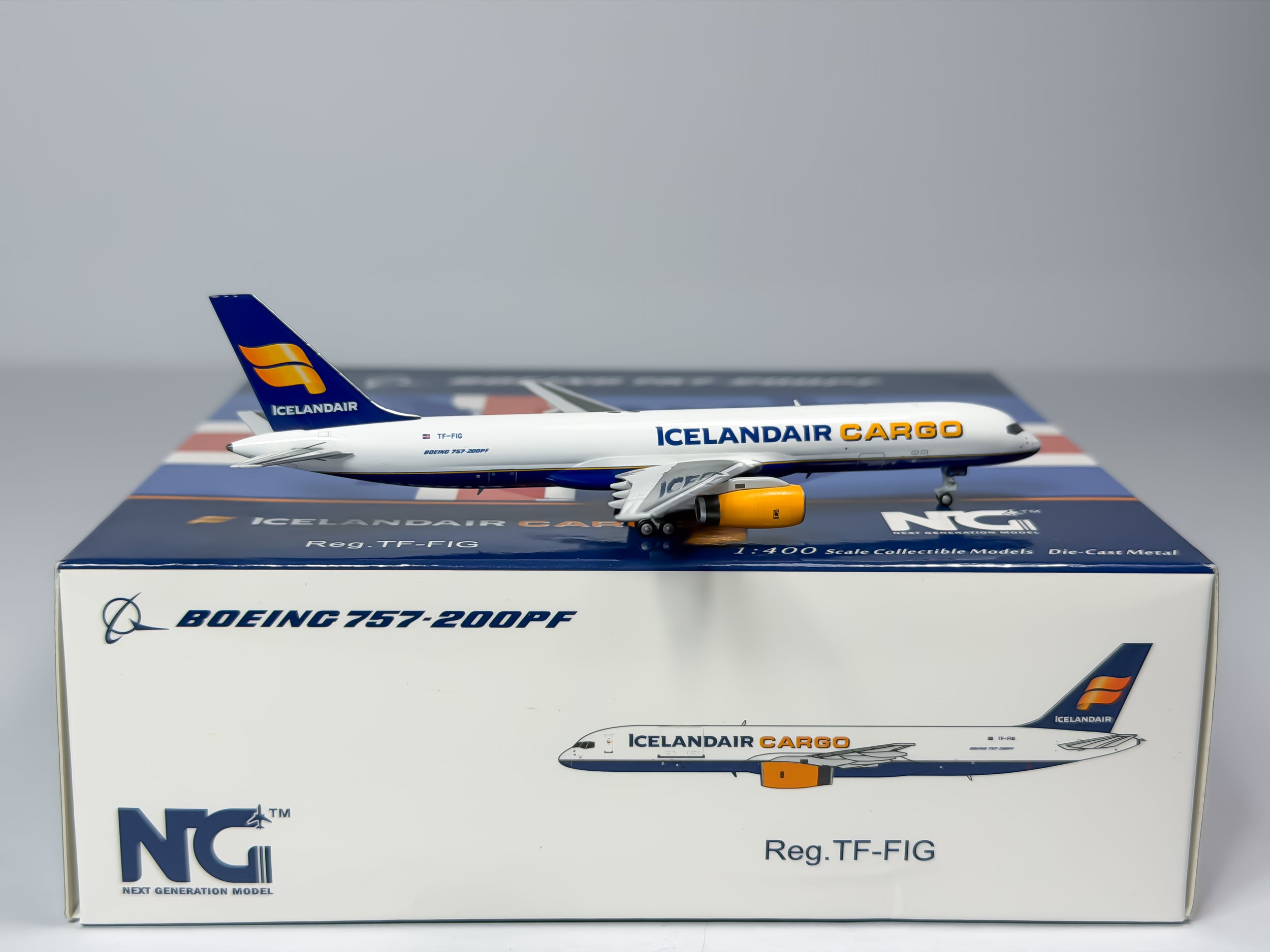 Icelandair Cargo Boeing 757-200F 1:400 NG Models TF-FIG (53078)